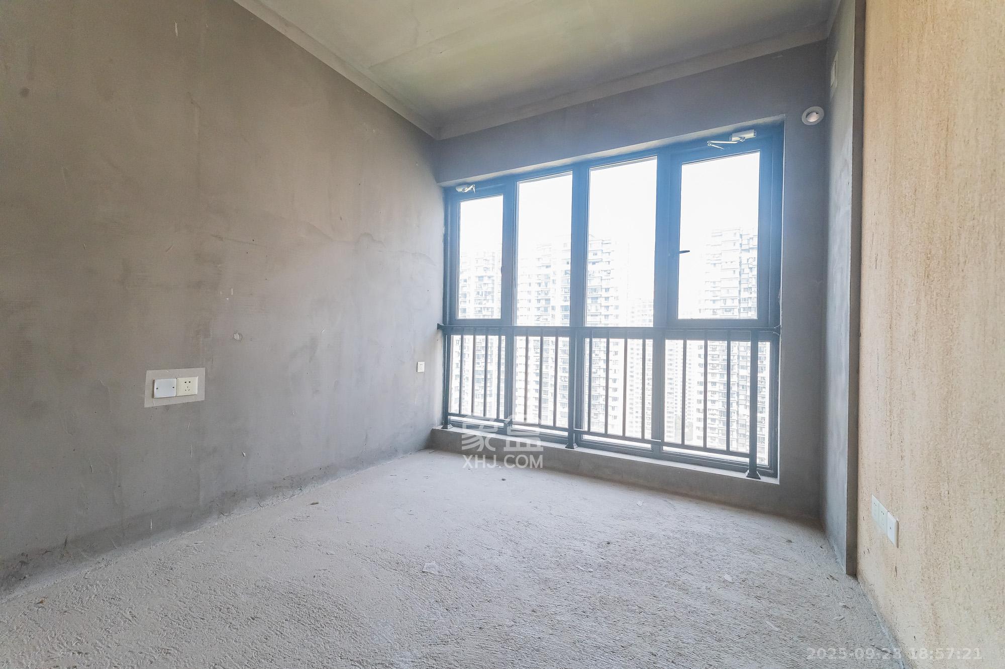 中建悦和城  4室2厅2卫    138.0万其他