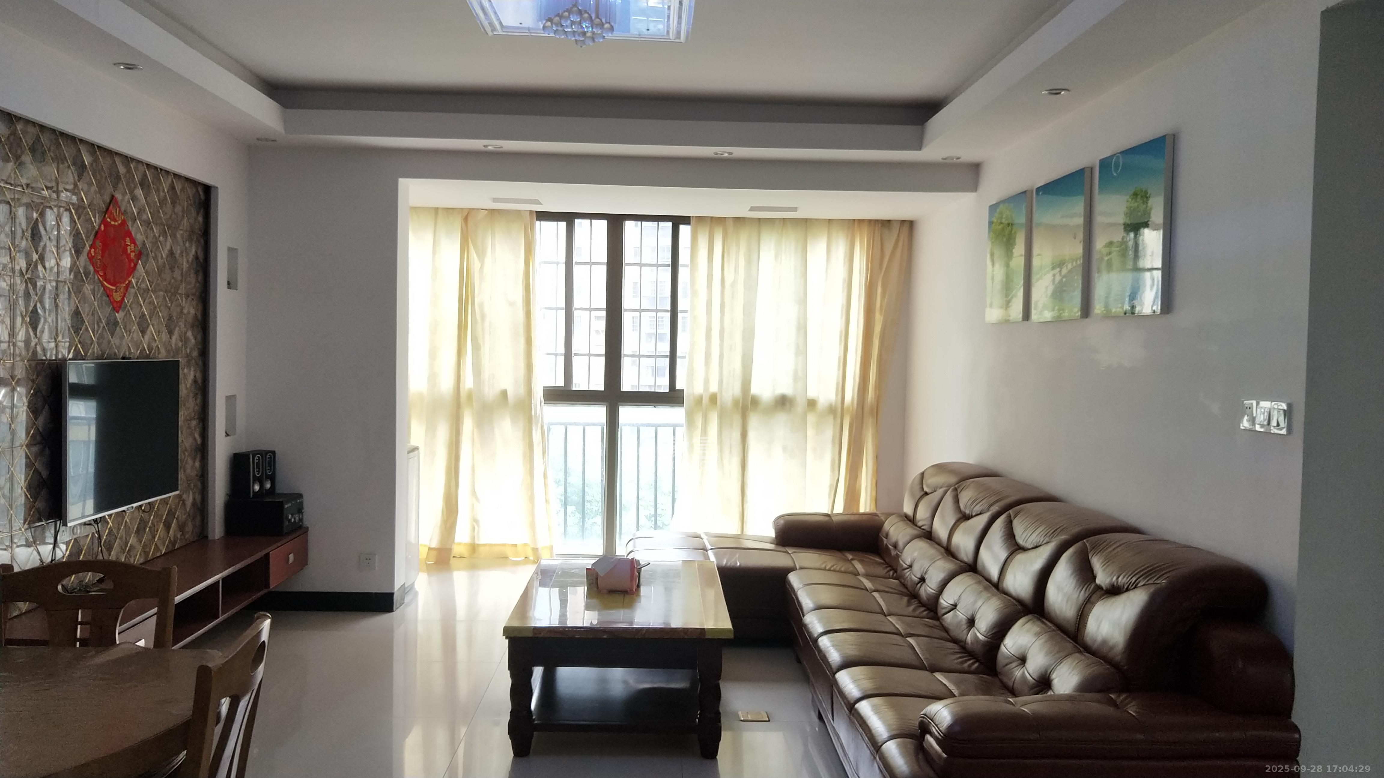 阳光晶城 3室2厅1卫 2000.0元/月 阳光晶城 3室2厅1卫 2000.0元/月室内图