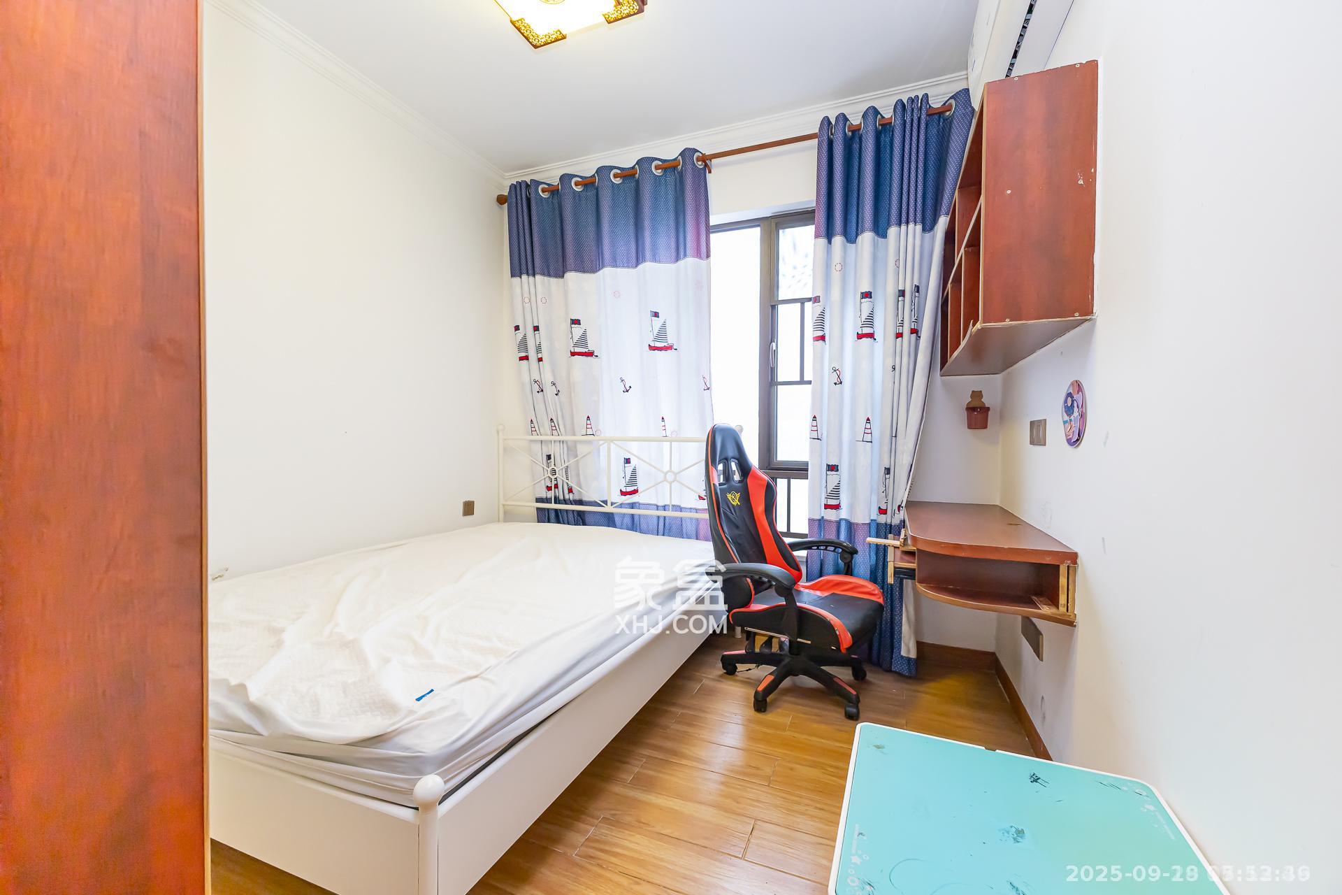 龙湖湘风原著(龙湖湘风星城) 3室2厅1卫 1800.0元/月 龙湖湘风原著(龙湖湘风星城) 3室2厅1卫 1800.0元/月室内图