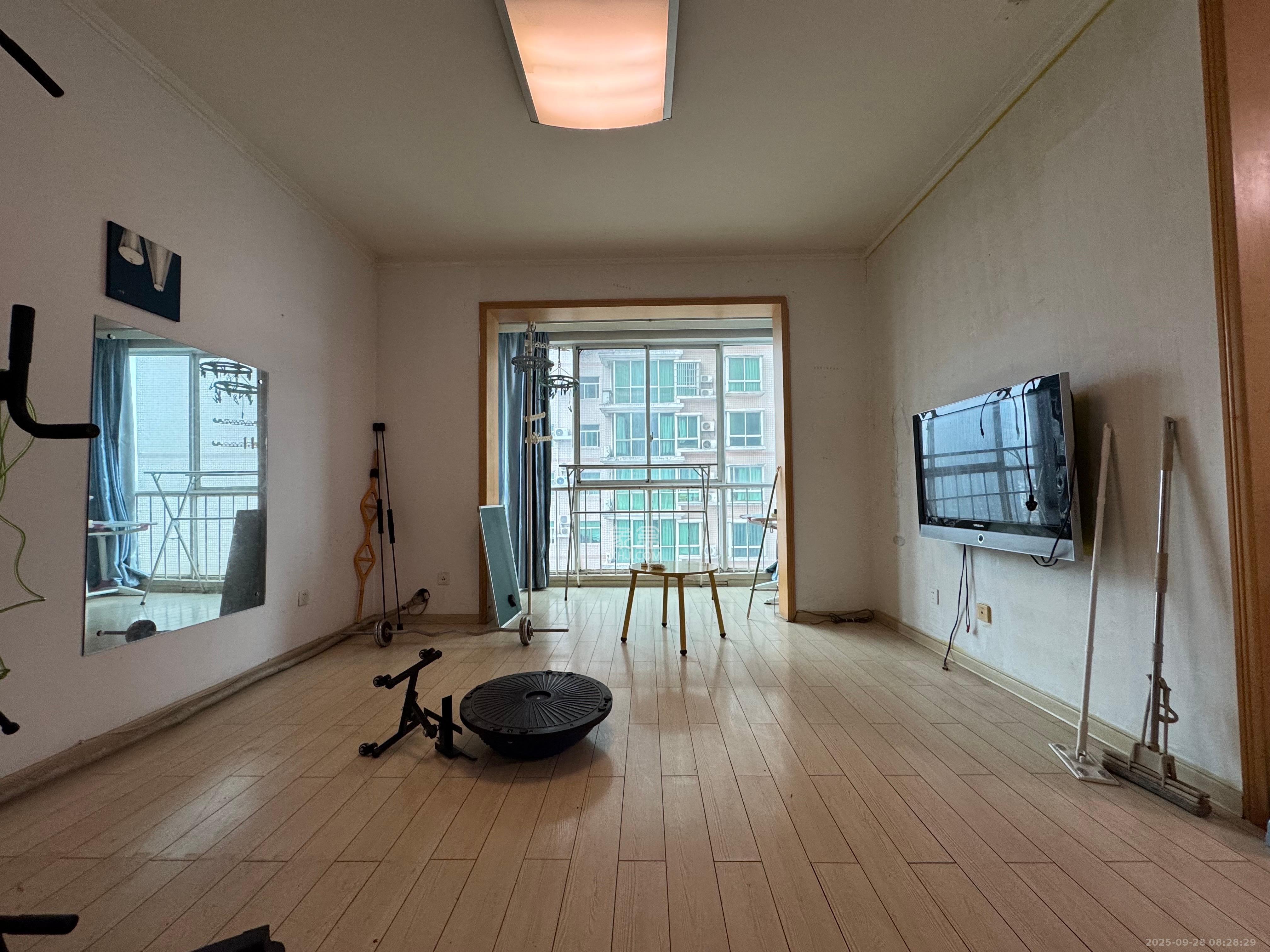 名都花园 2室1厅1卫 2000.0元/月 名都花园 2室1厅1卫 2000.0元/月室内图