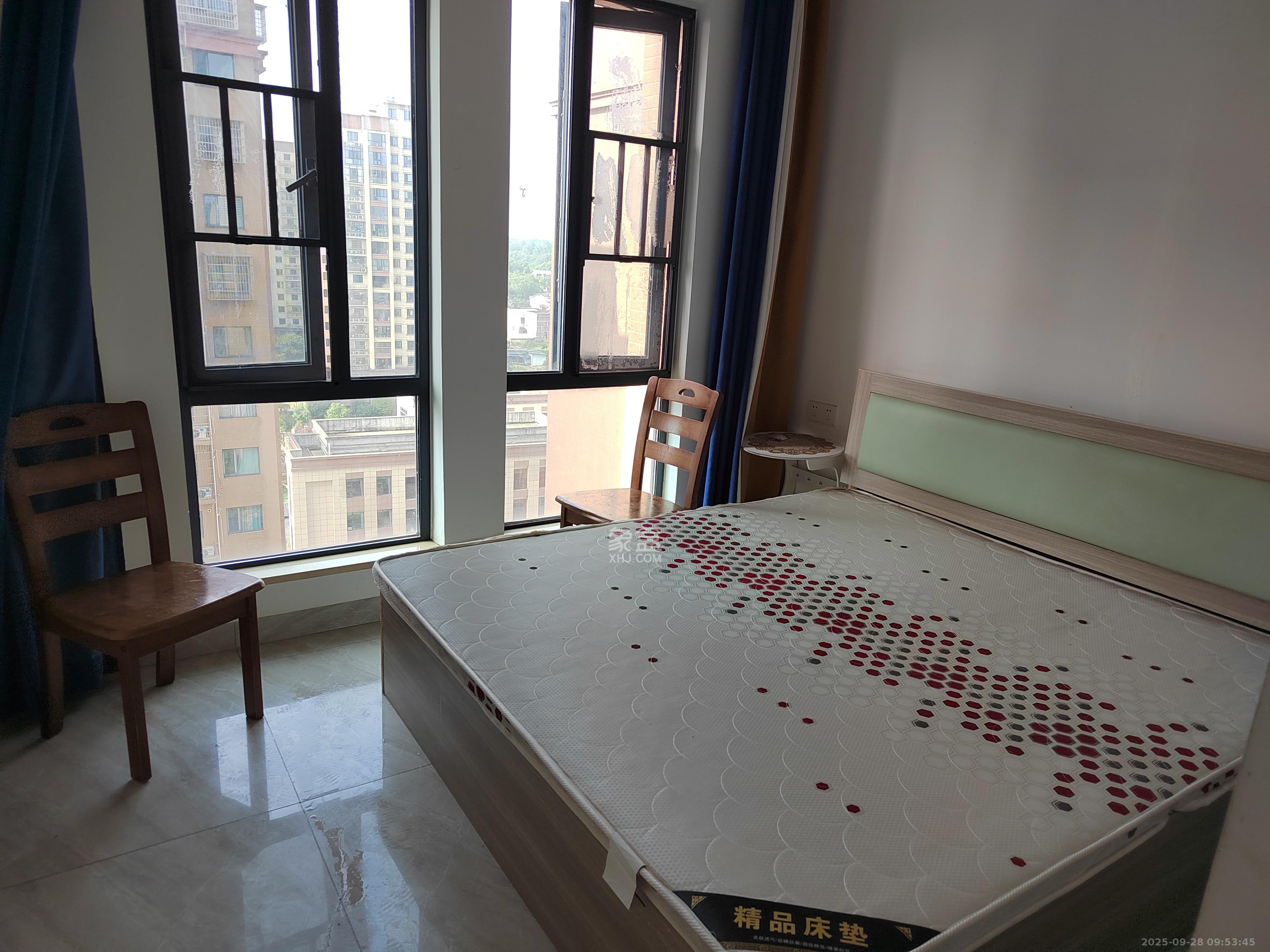 天悦和苑一期 1室2厅1卫 1600.0元/月 天悦和苑一期 1室2厅1卫 1600.0元/月室内图