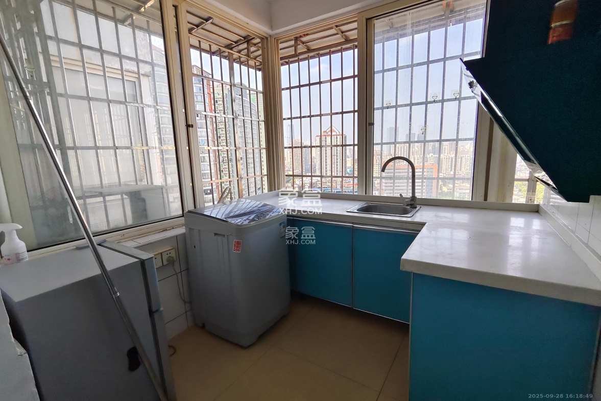 开宇大厦 1室2厅1卫 1550.0元/月 开宇大厦 1室2厅1卫 1550.0元/月室内图