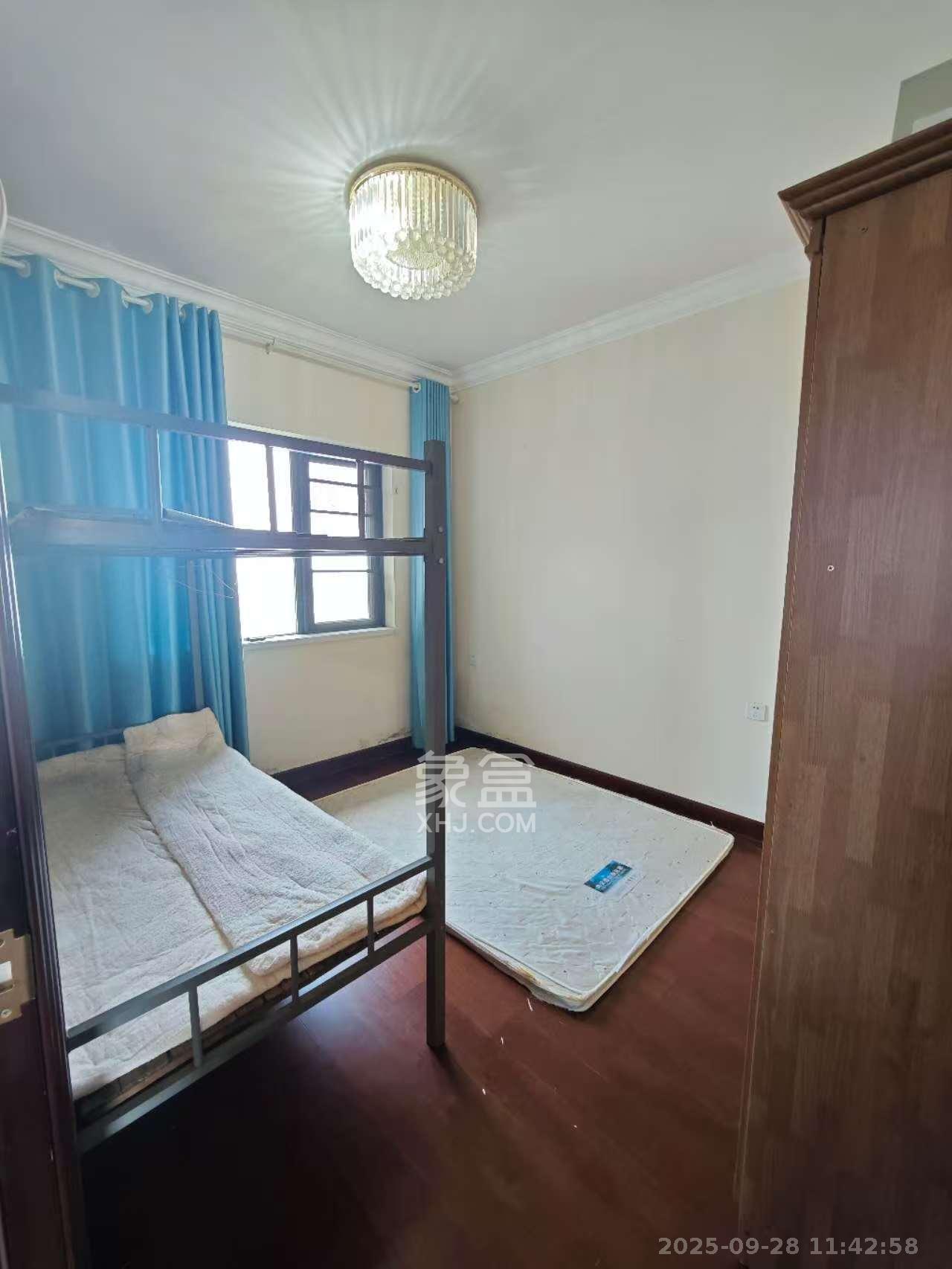 恒大御景天下城一期  4室2厅2卫    2300.0元/月室内图