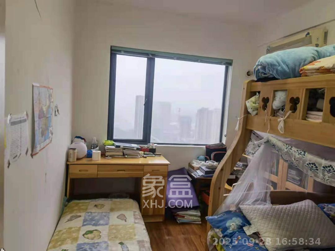 钰龙天下一期  3室2厅1卫    2200.0元/月室内图