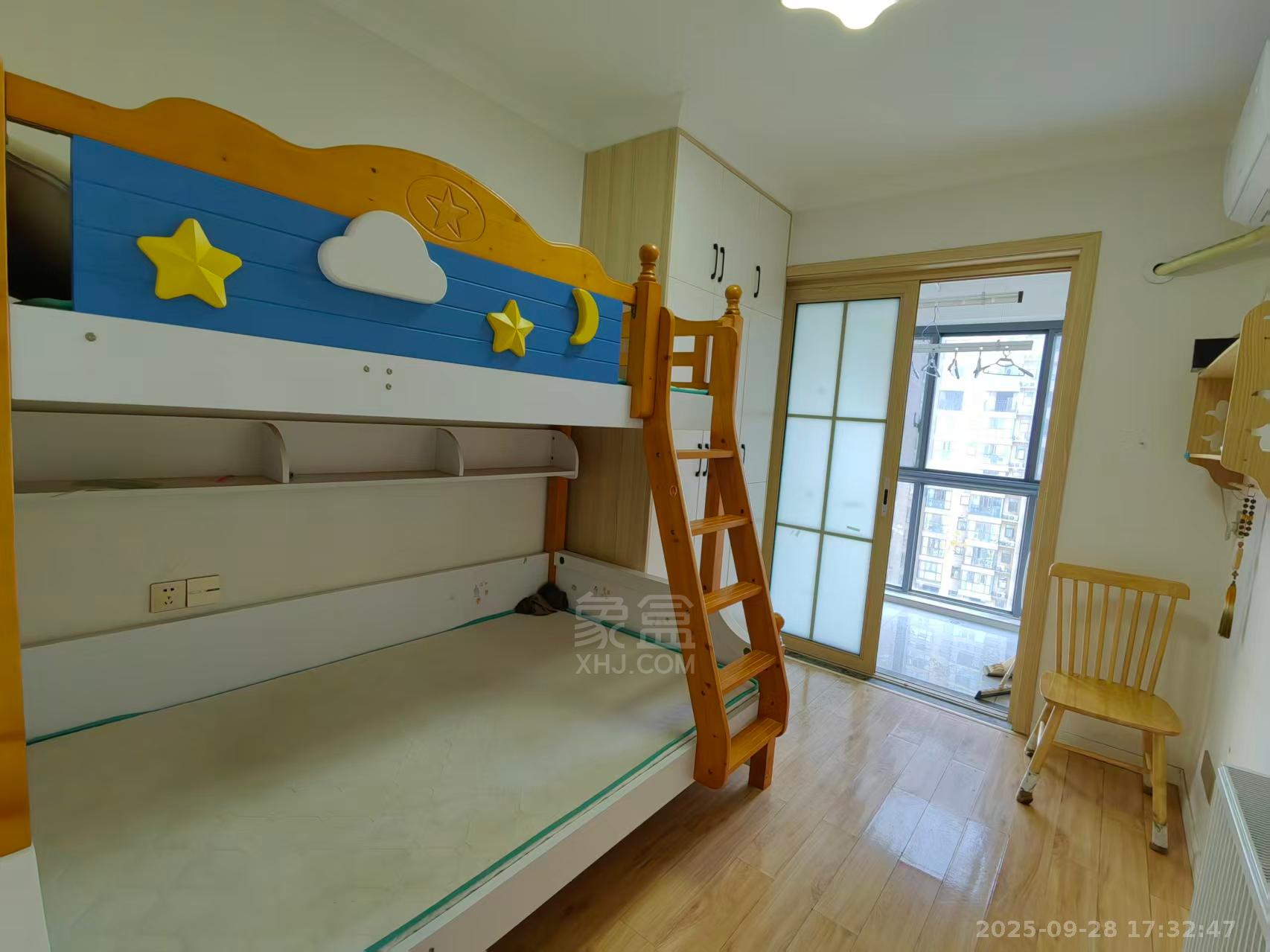 时代新城（翰林府）  3室2厅2卫    1800.0元/月室内图