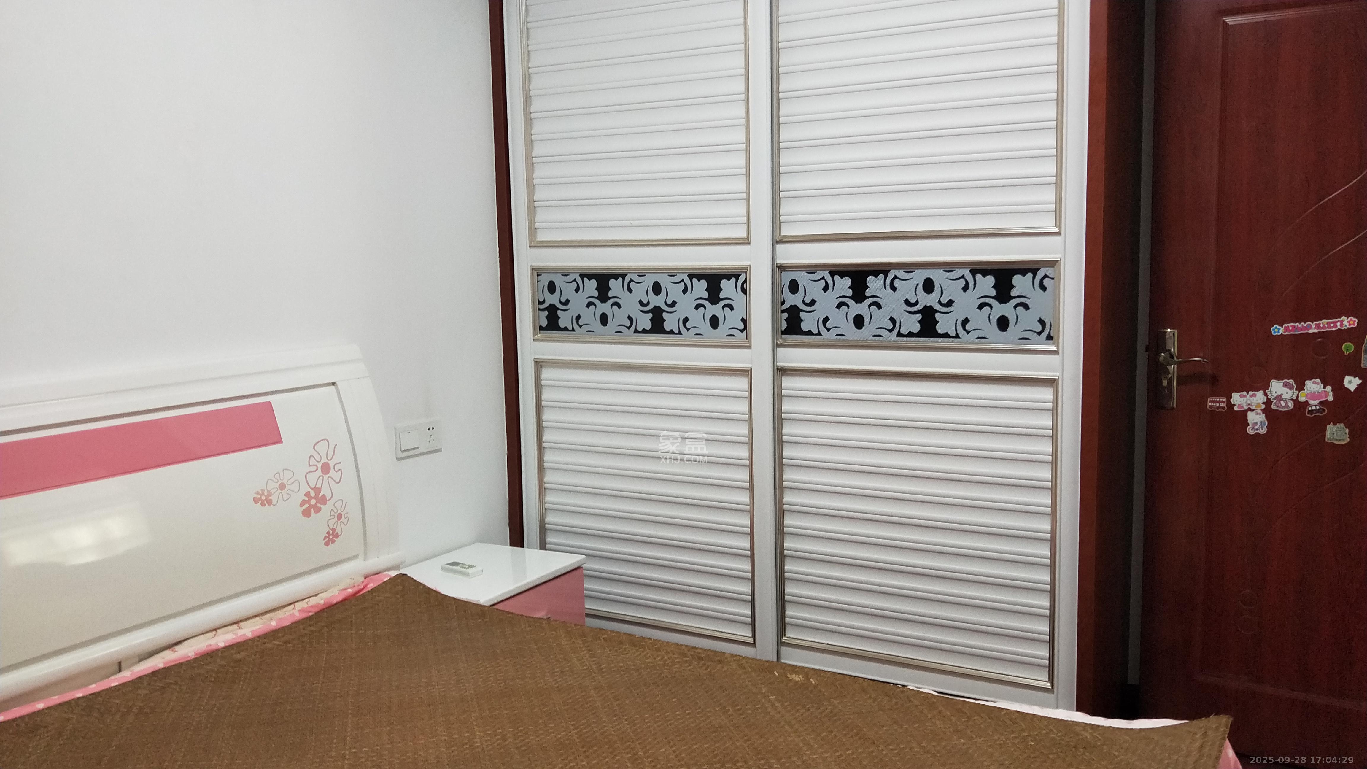 阳光晶城 3室2厅1卫 2000.0元/月 阳光晶城 3室2厅1卫 2000.0元/月室内图