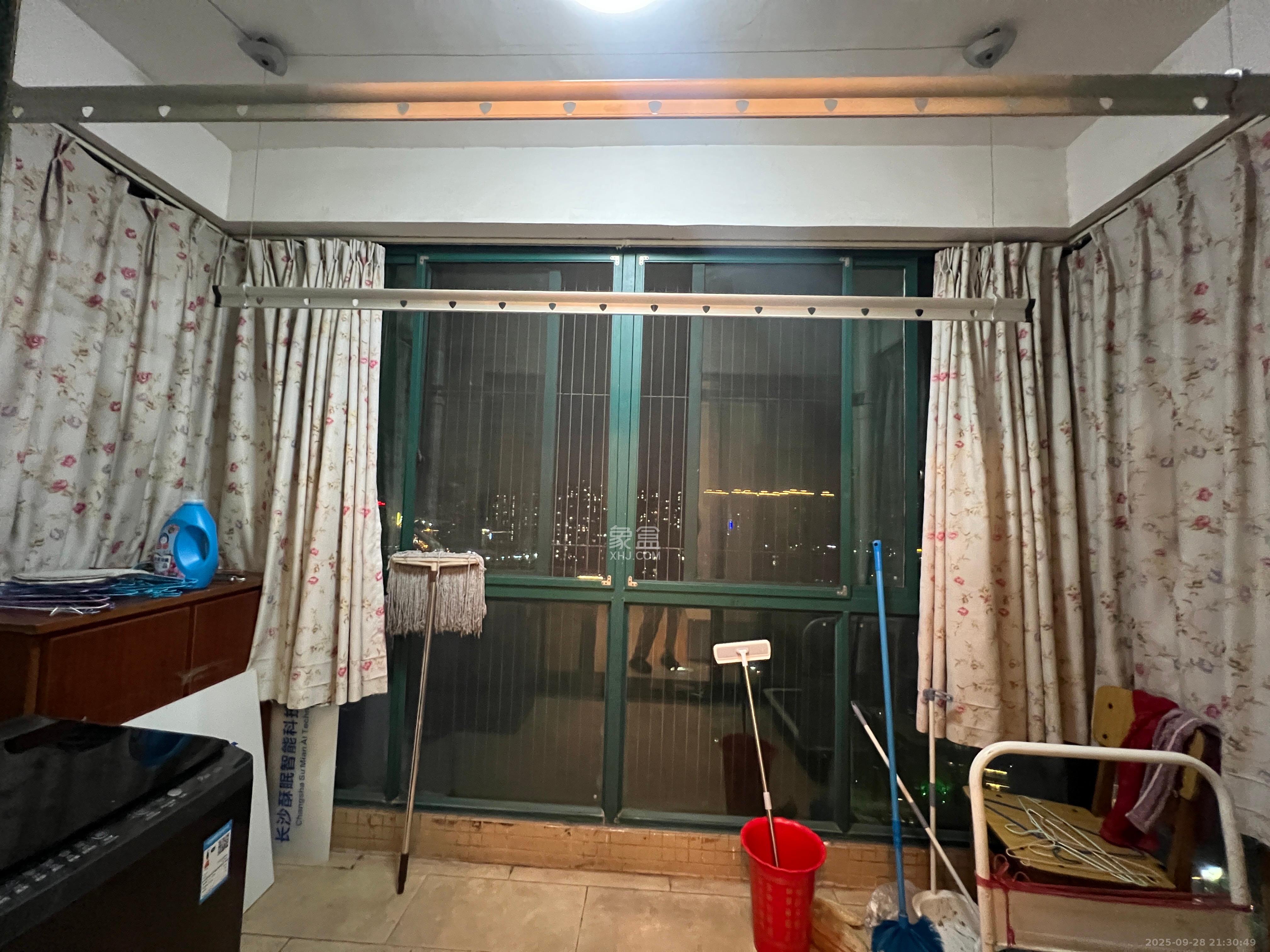 恒大雅苑 3室2厅2卫 2300.0元/月 恒大雅苑 3室2厅2卫 2300.0元/月室内图