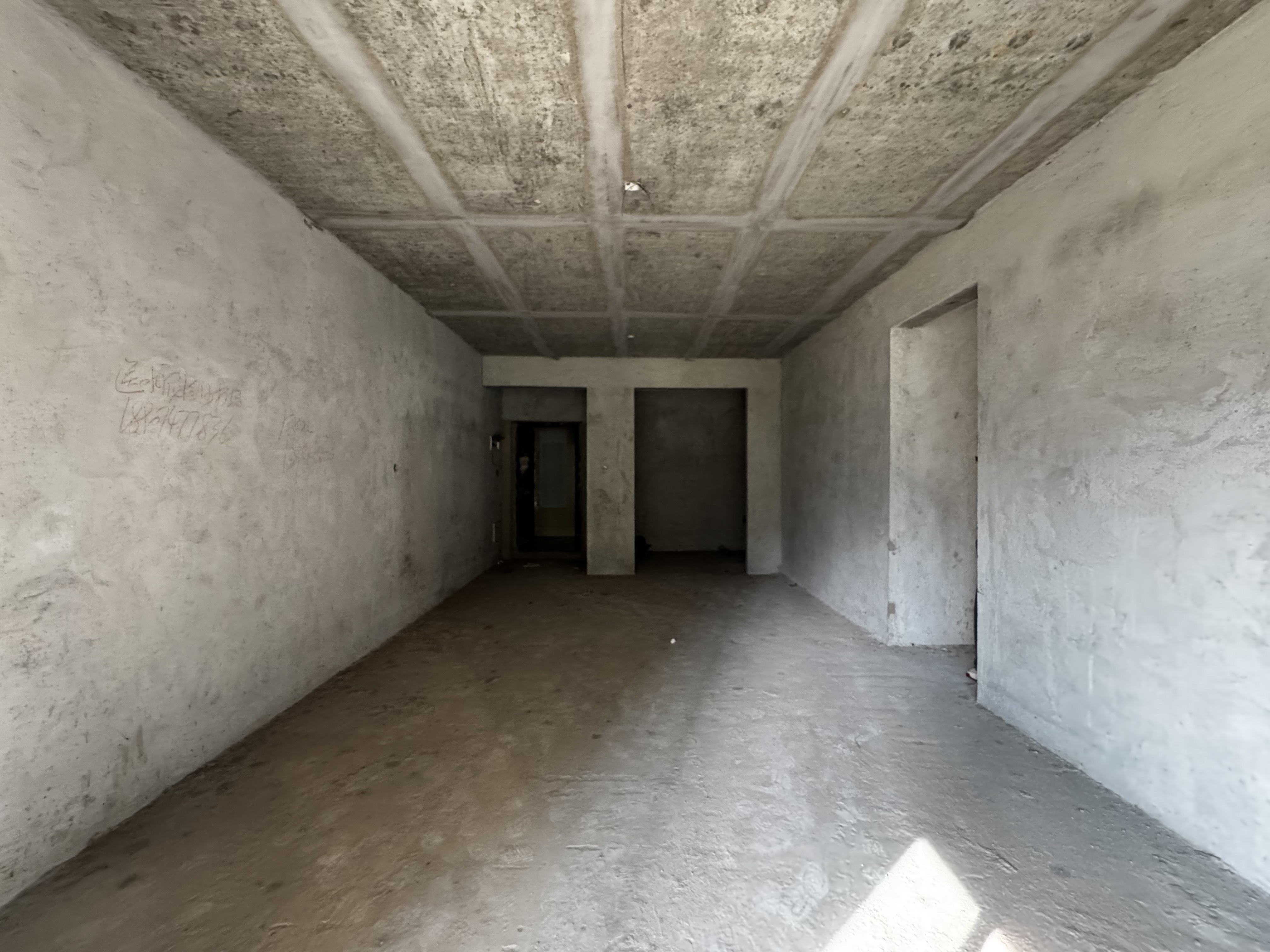 万恒白金汉宫  3室2厅2卫    57.0万