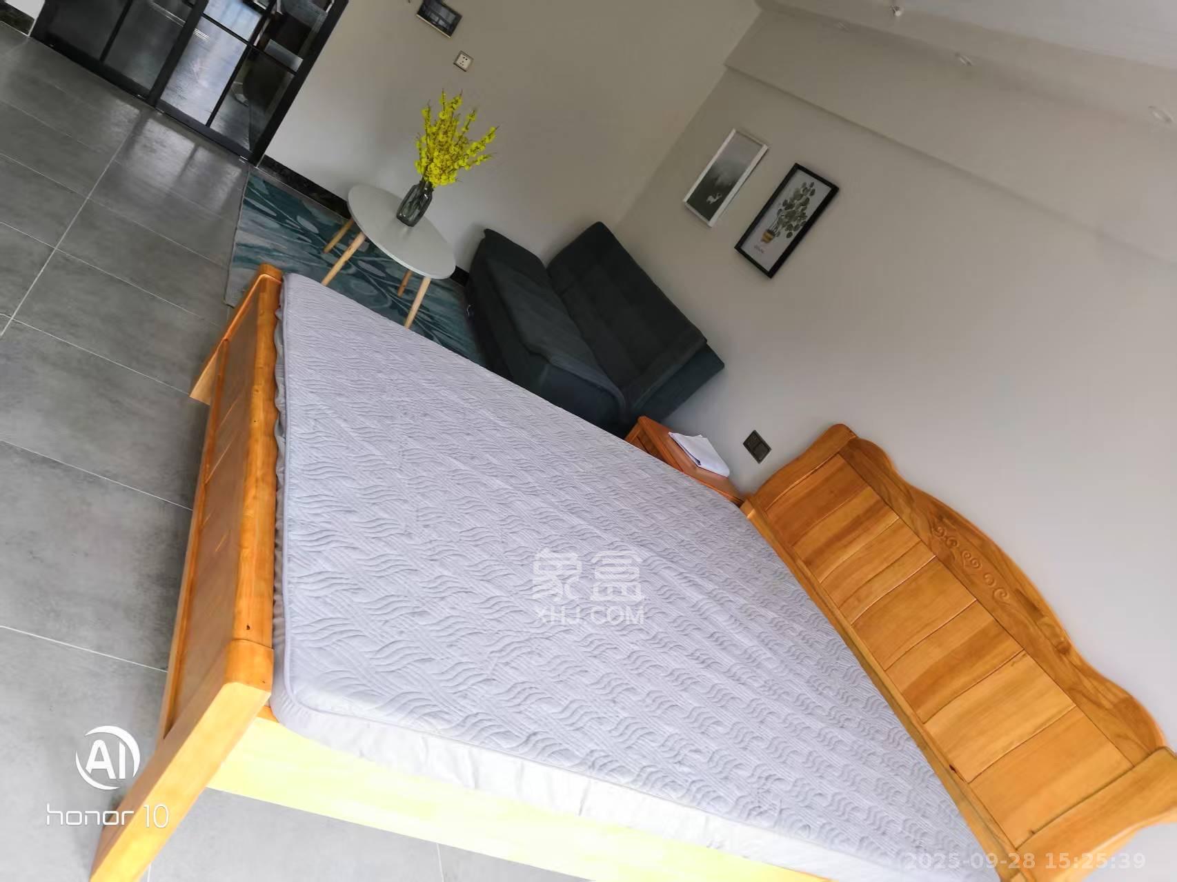 鑫远玲珑 1室0厅0卫 1400.0元/月 鑫远玲珑 1室0厅0卫 1400.0元/月室内图