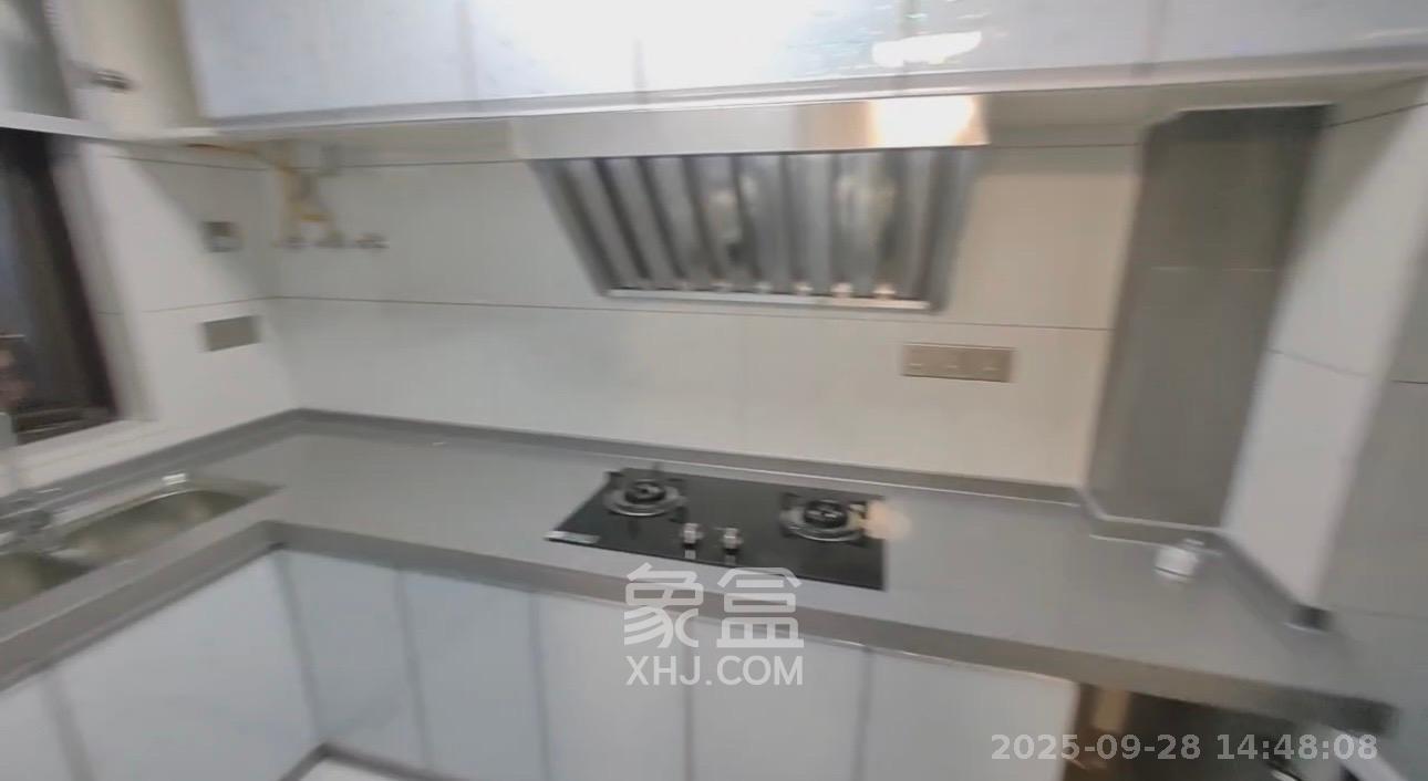 和润园三期  1室0厅0卫   2600.00元/月室内图
