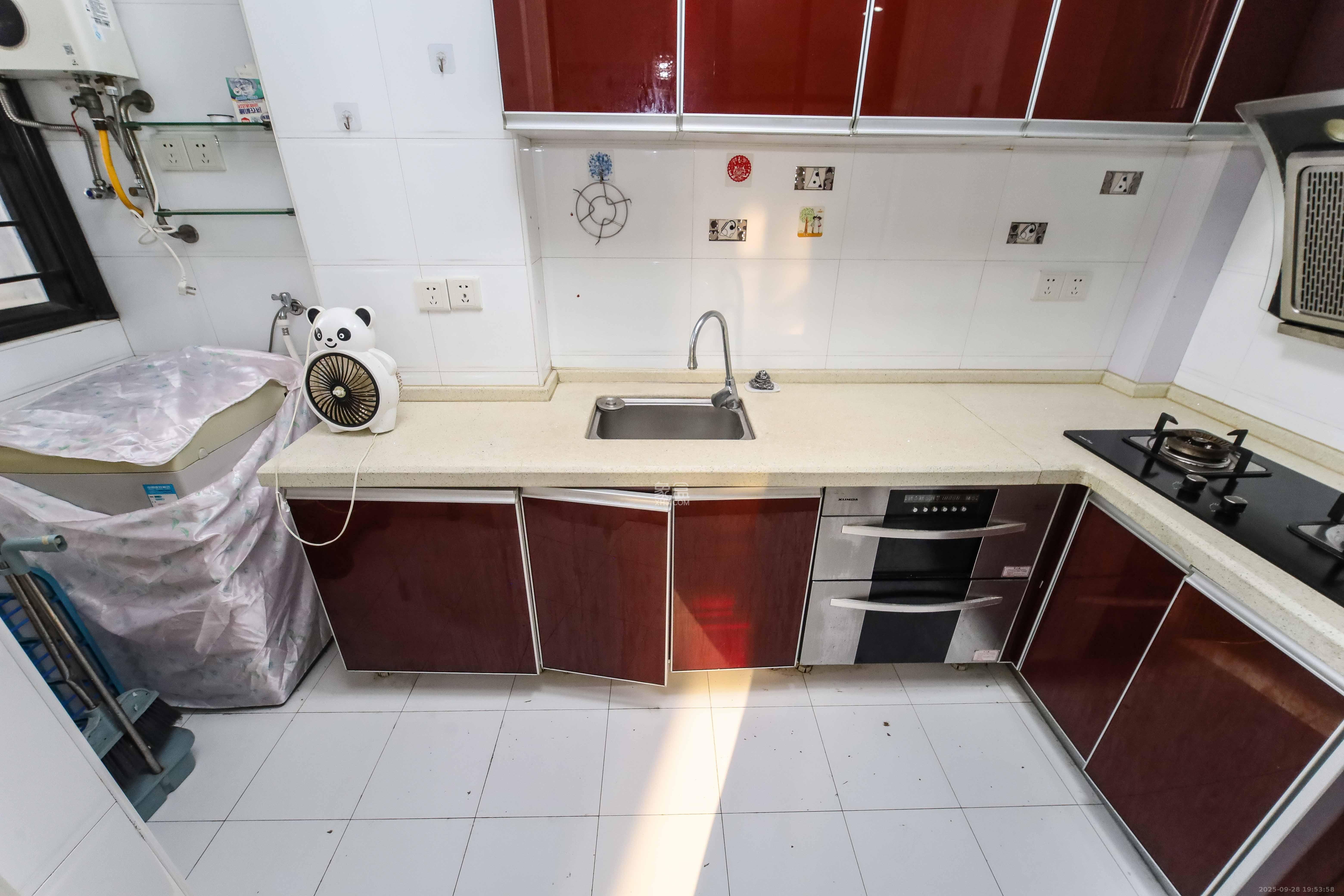 上东辛顿公寓 2室1厅1卫 59.8万 上东辛顿公寓 2室1厅1卫 59.8万厨房