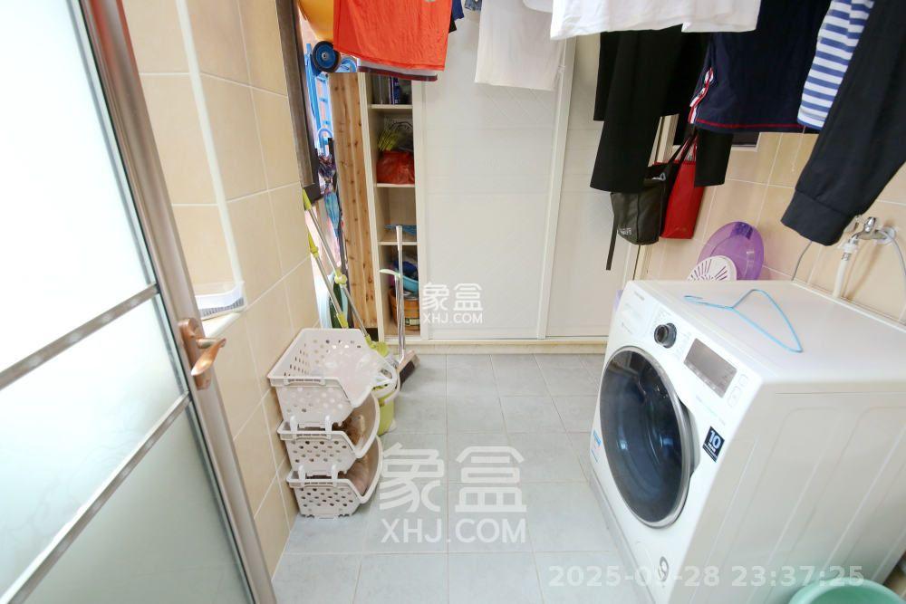 金土地第一湾 3室2厅1卫 3200.0元/月 金土地第一湾 3室2厅1卫 3200.0元/月室内图