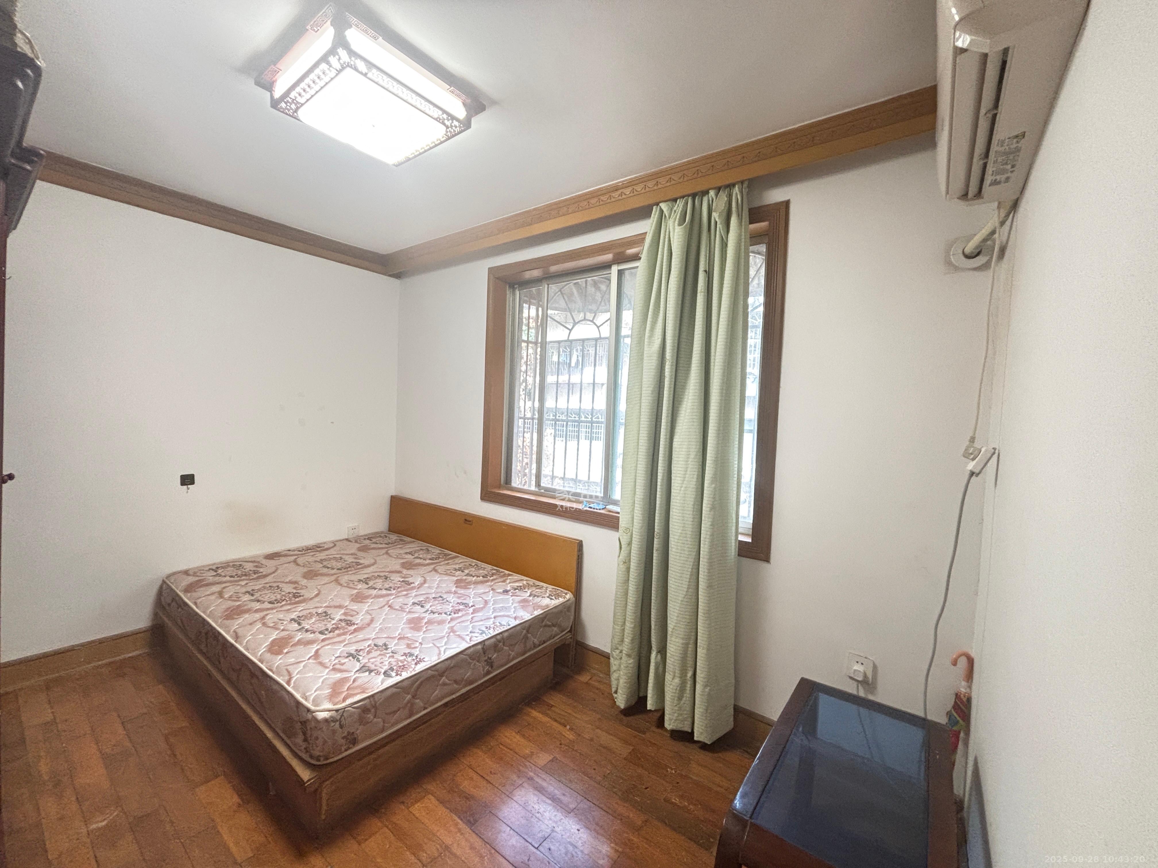 中建五局信和苑三区  3室1厅1卫   1600.00元/月室内图