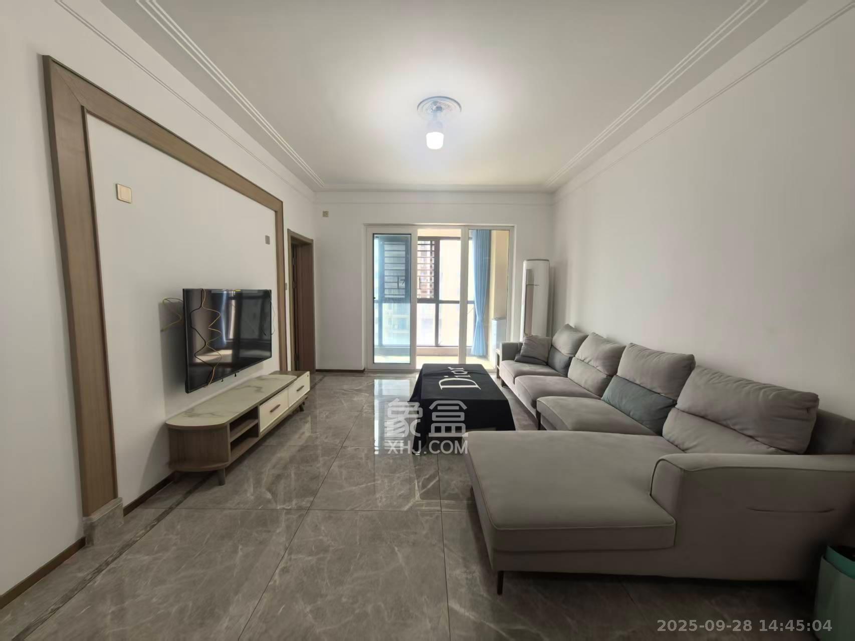 新华联梦想城  3室2厅2卫    2000.0元/月室内图