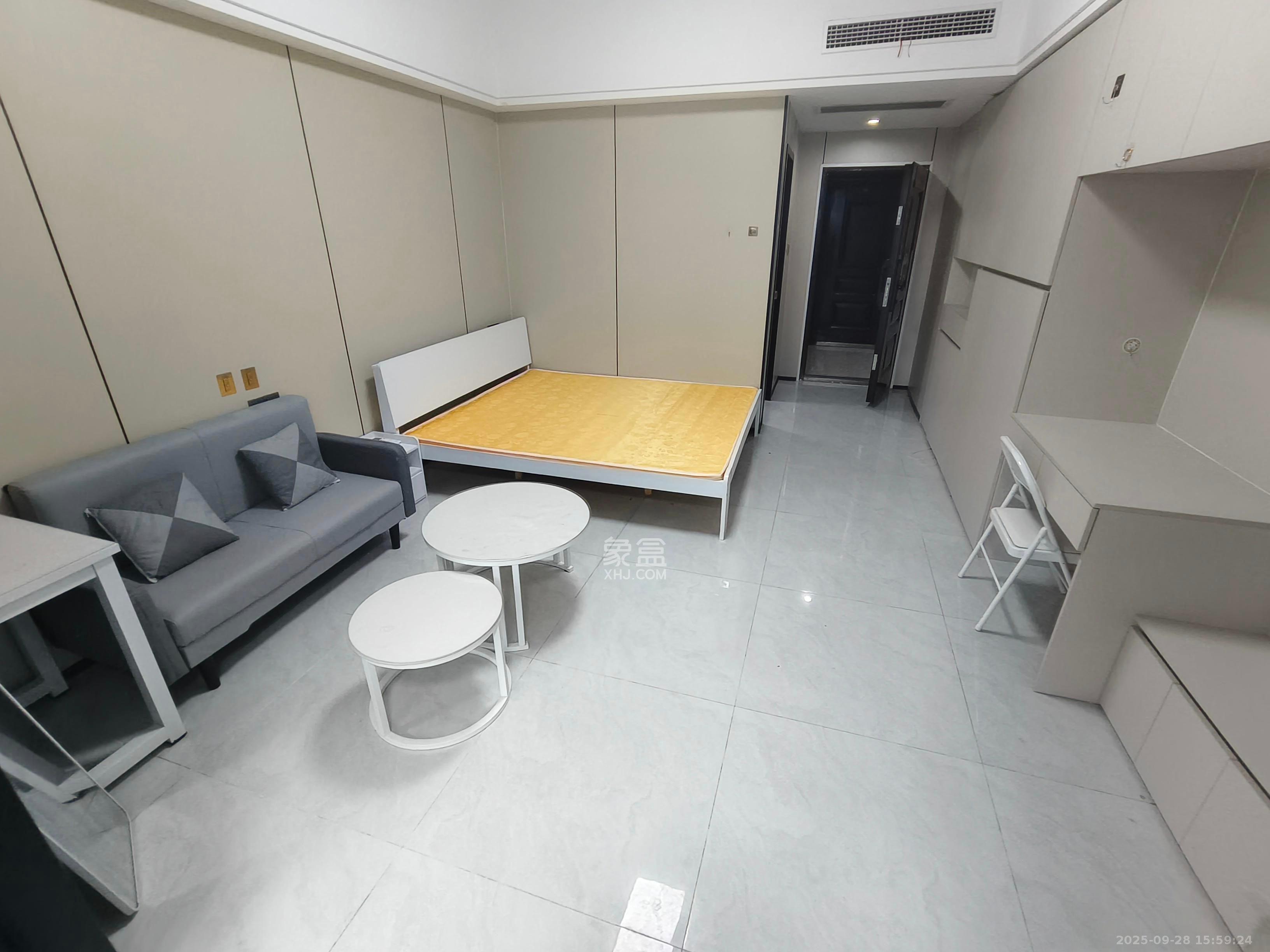 中茂城  1室1厅1卫   1600.00元/月室内图