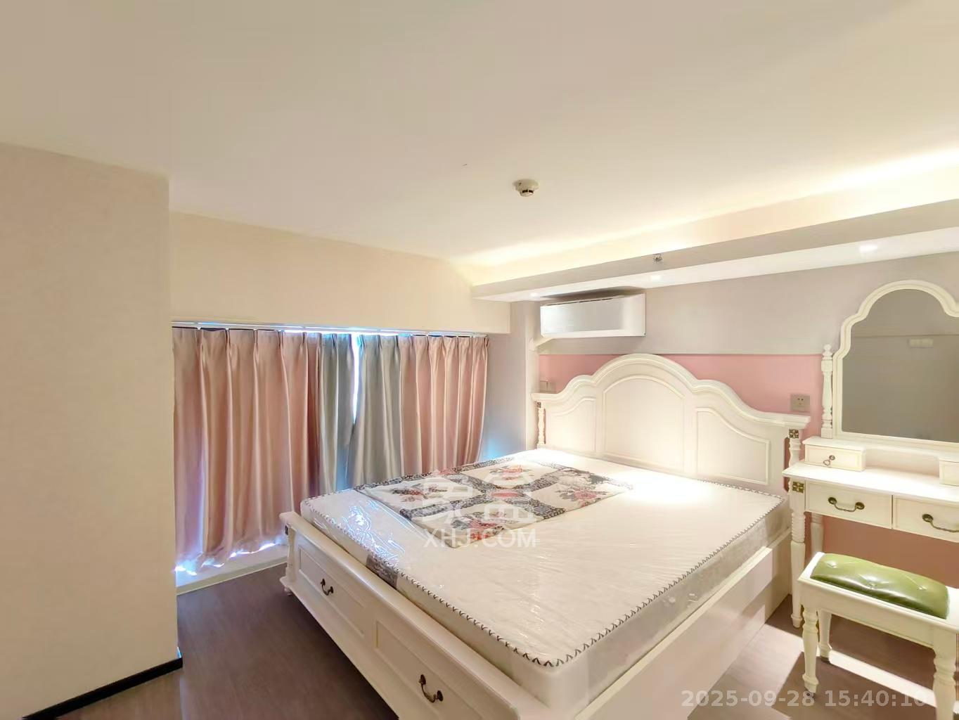 中一鲲出（鲲鹏府）  2室2厅1卫    2800.0元/月室内图