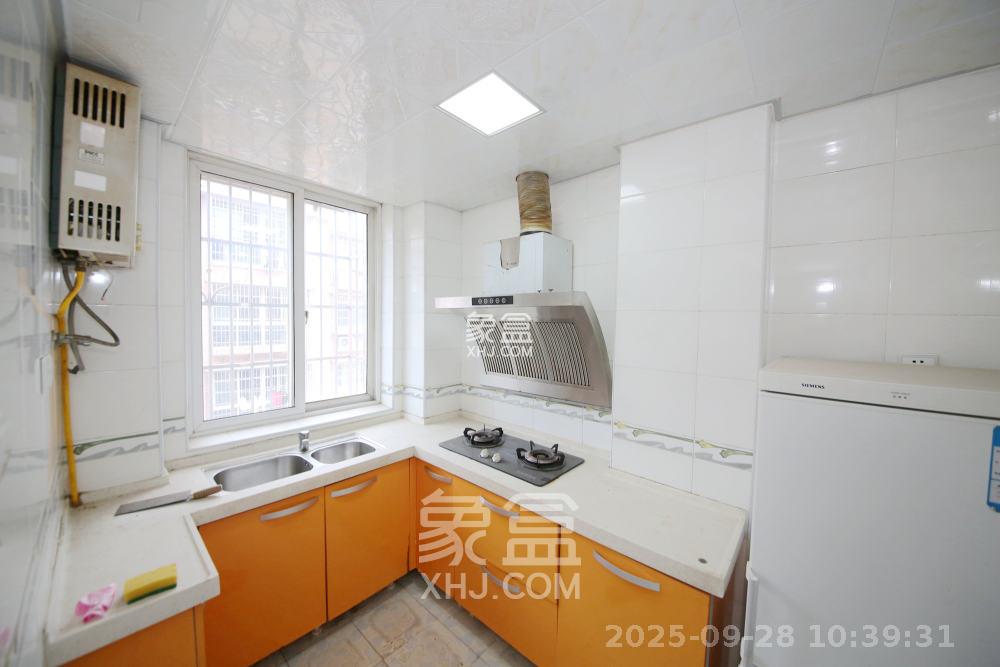 长建建材市场 3室2厅1卫 1600.0元/月 长建建材市场 3室2厅1卫 1600.0元/月户型图