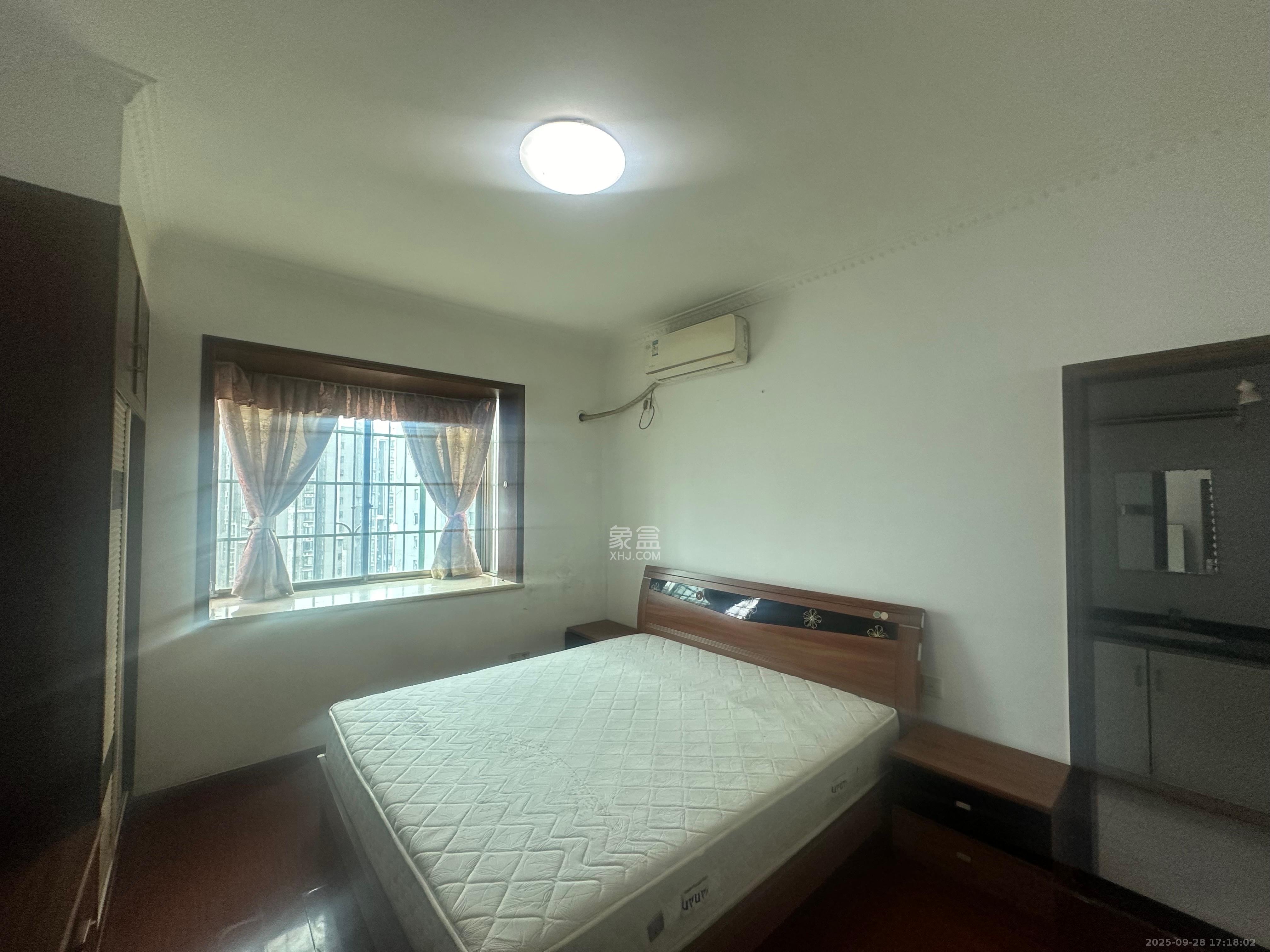 时代天骄  4室2厅2卫    2500.0元/月室内图