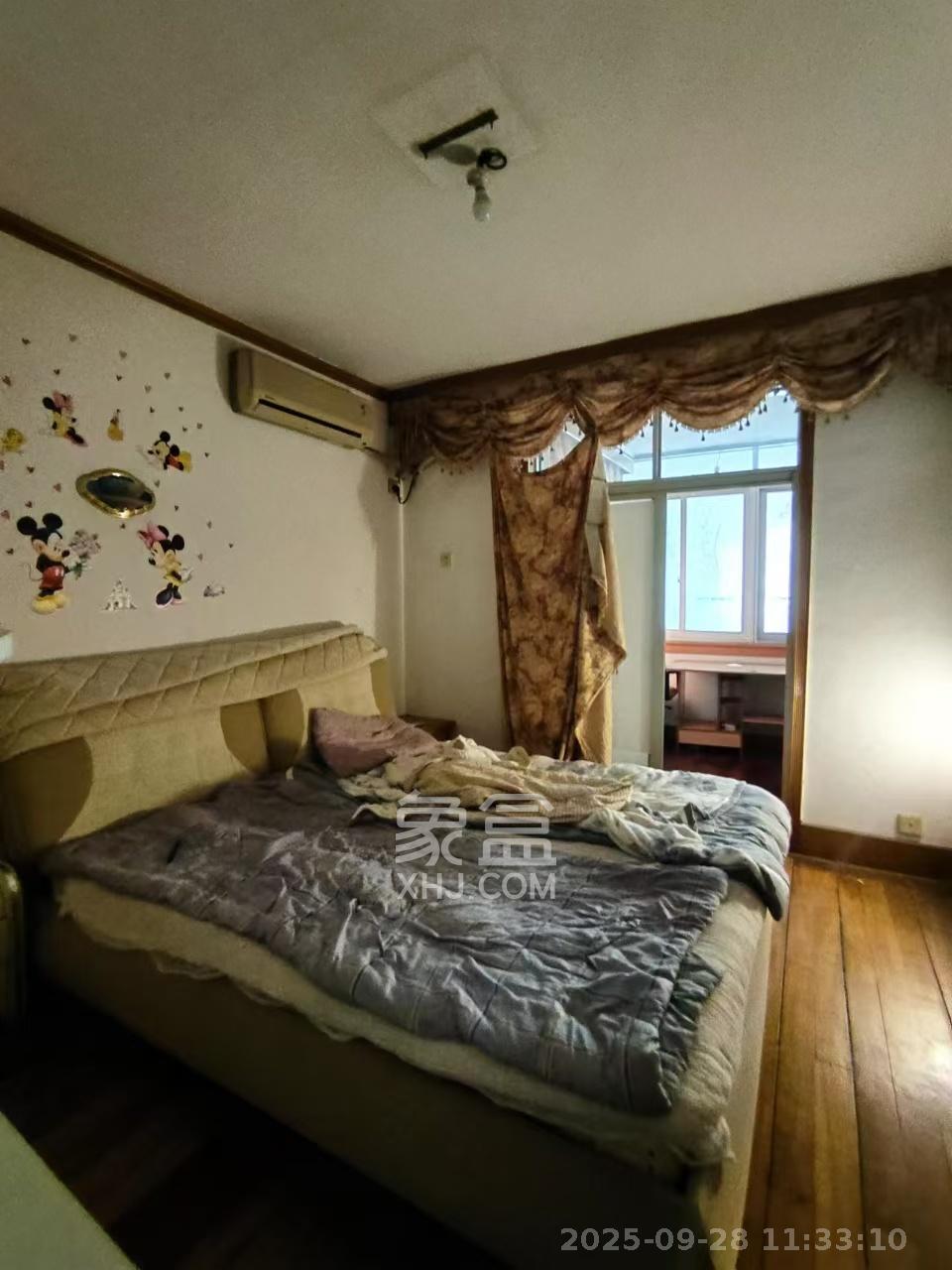 桐荫里社区  4室1厅1卫    3000.0元/月室内图