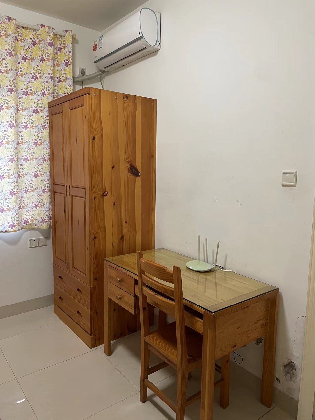 泽丰花园 2室2厅1卫 2500.0元/月 泽丰花园 2室2厅1卫 2500.0元/月室内图