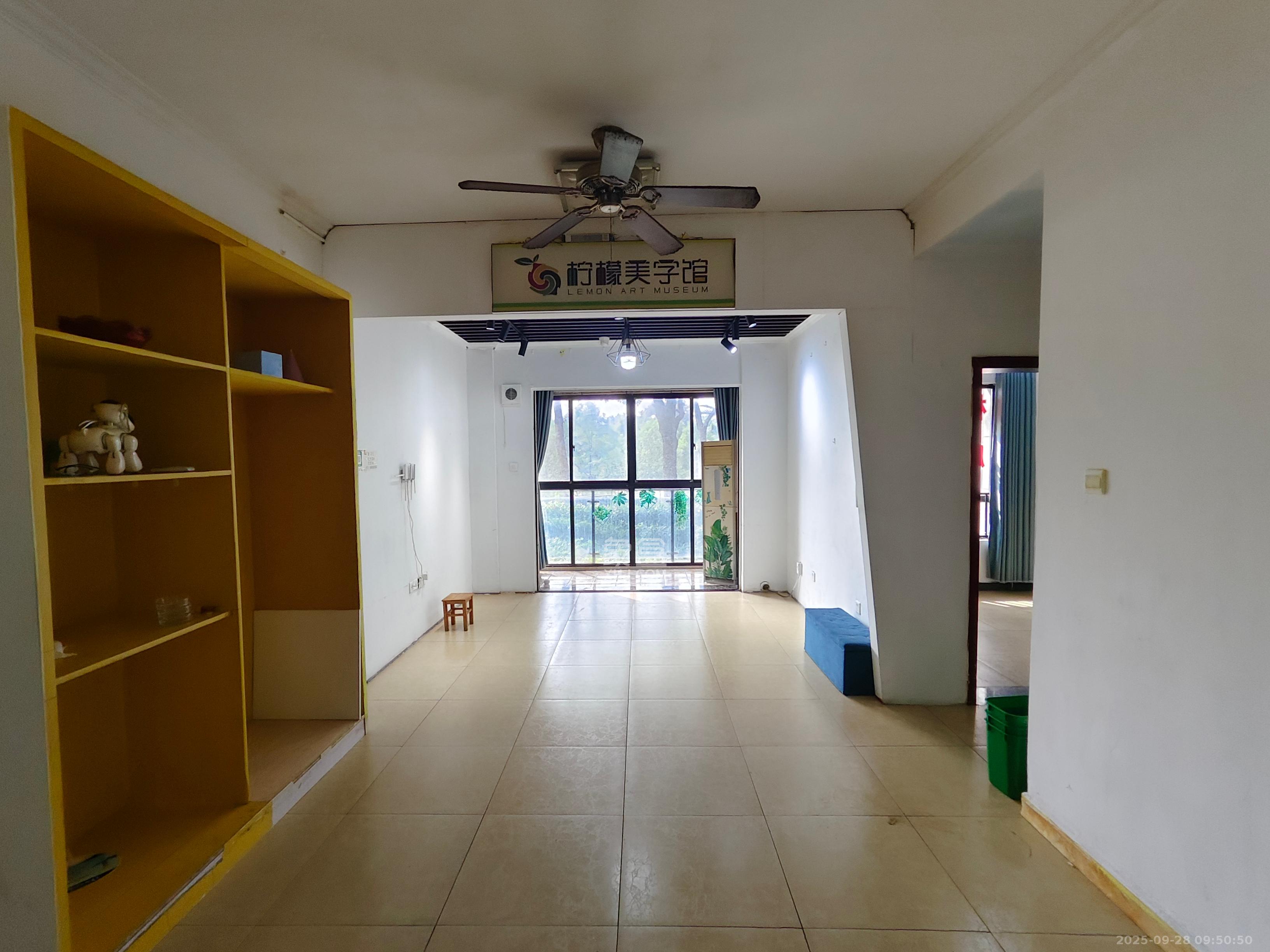 达美D6区 3室1厅1卫 2800.0元/月 达美D6区 3室1厅1卫 2800.0元/月室内图