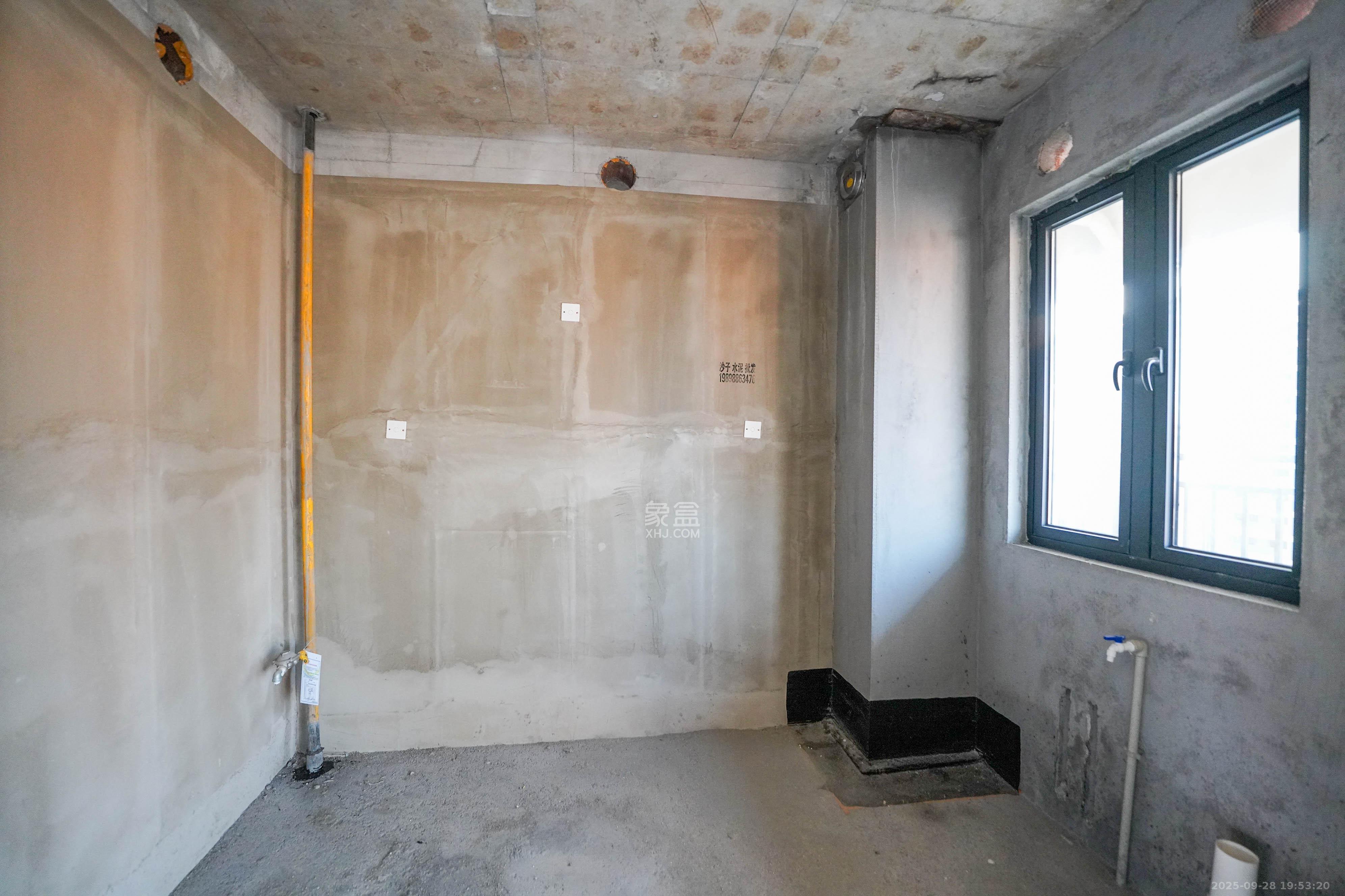 京盛和府 4室2厅2卫 135.0万 京盛和府 4室2厅2卫 135.0万其他