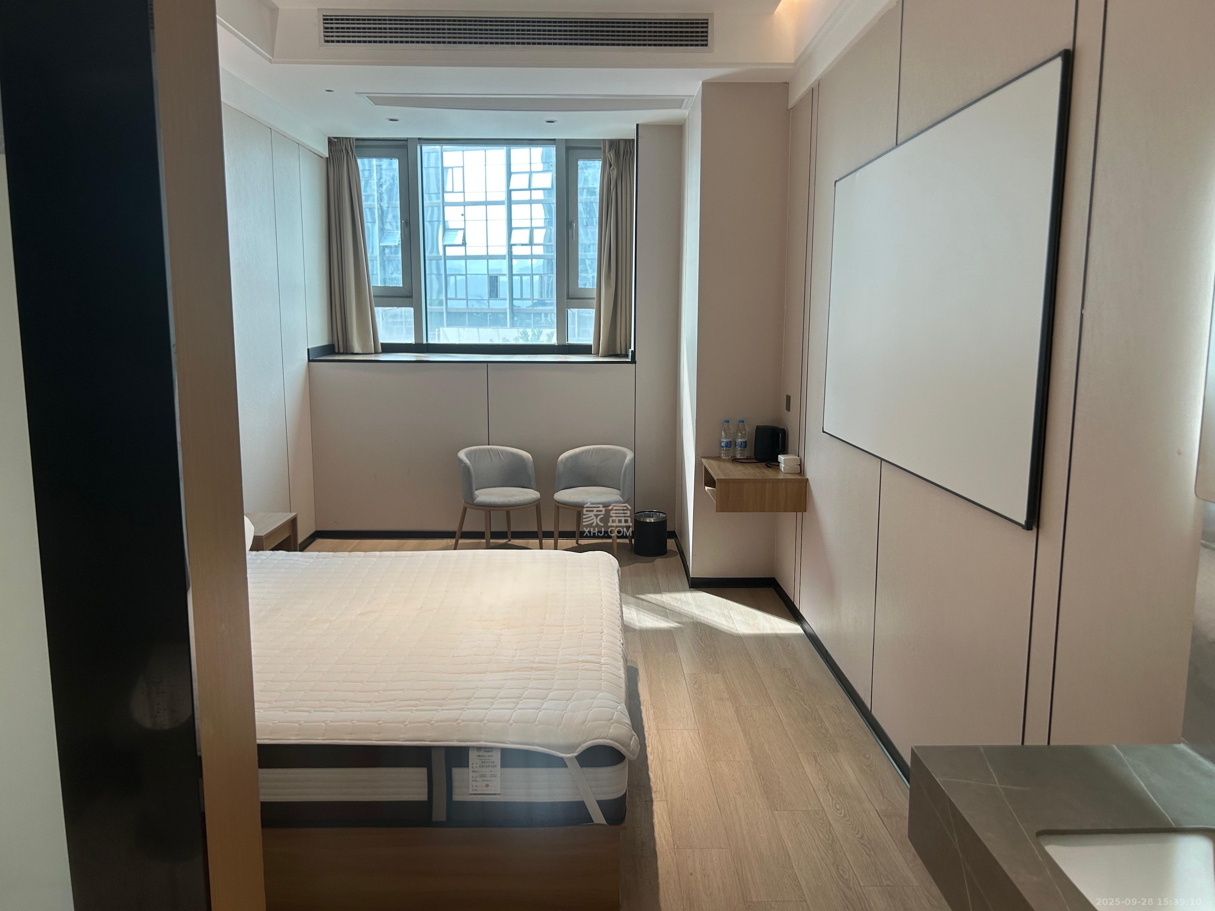 福晟翡翠湾 1室1厅1卫 1800.0元/月 福晟翡翠湾 1室1厅1卫 1800.0元/月室内图