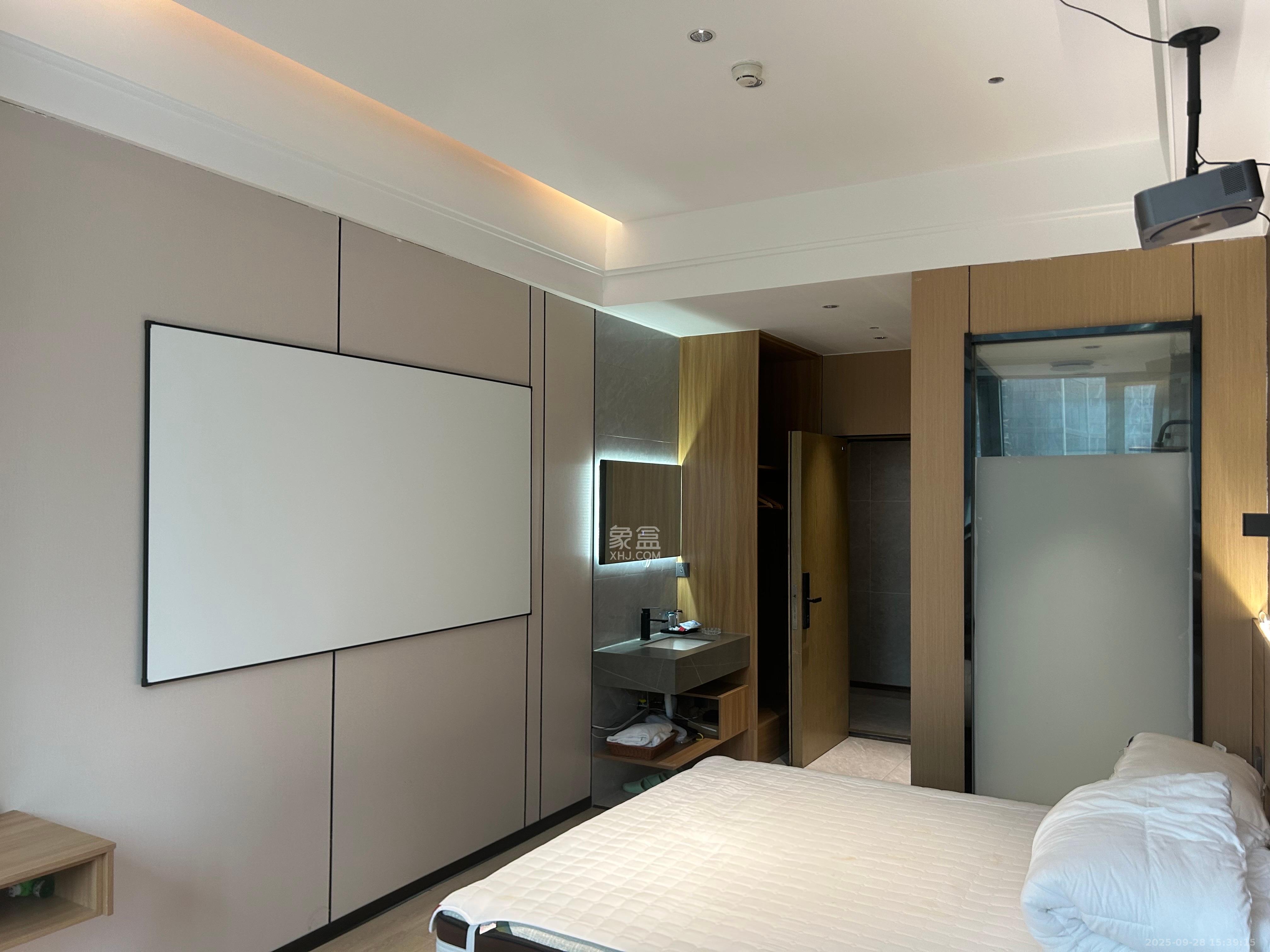 福晟翡翠湾 1室1厅1卫 1800.0元/月 福晟翡翠湾 1室1厅1卫 1800.0元/月室内图