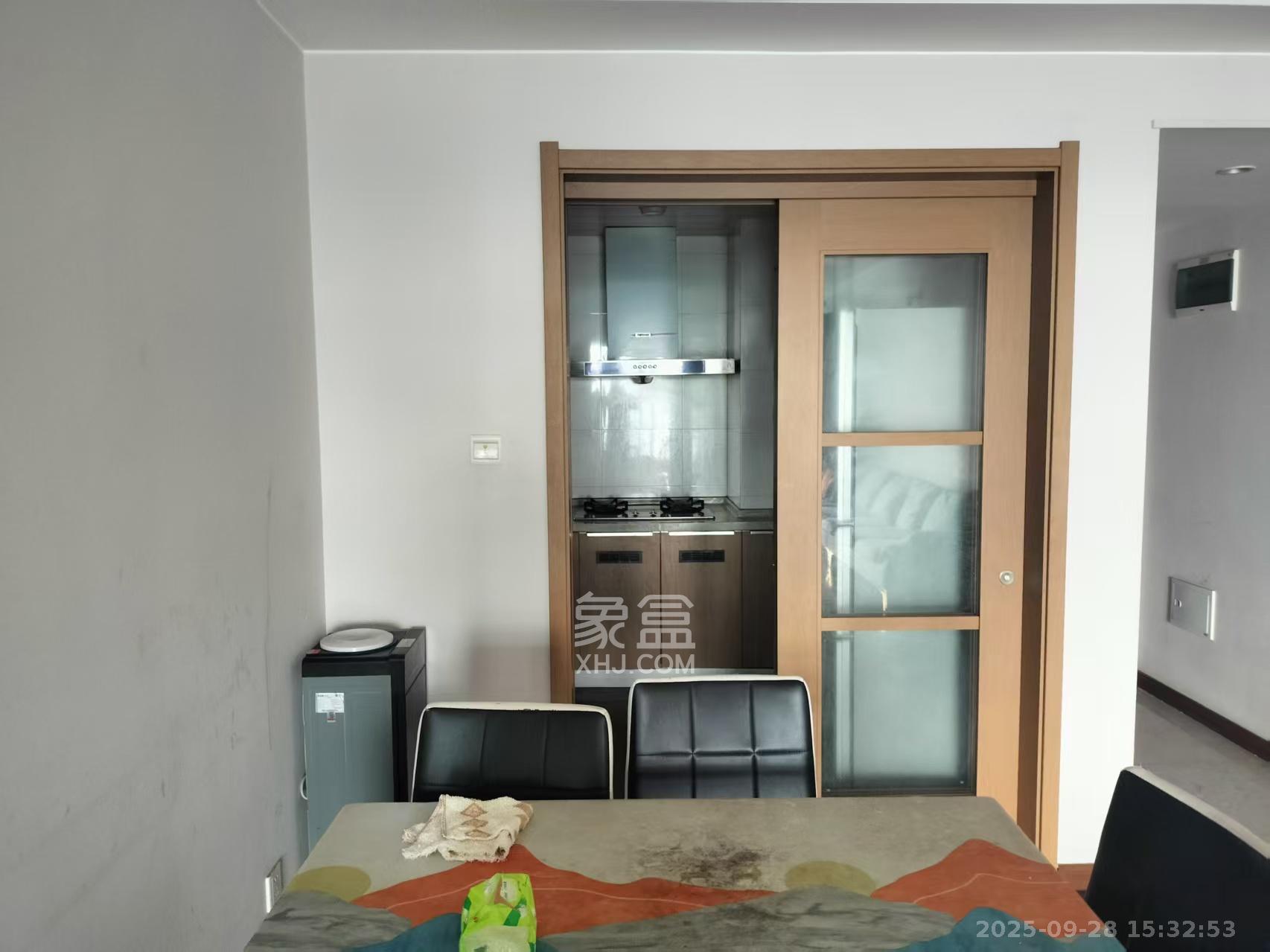 万科白鹭郡 3室2厅1卫 2400.0元/月 万科白鹭郡 3室2厅1卫 2400.0元/月室内图