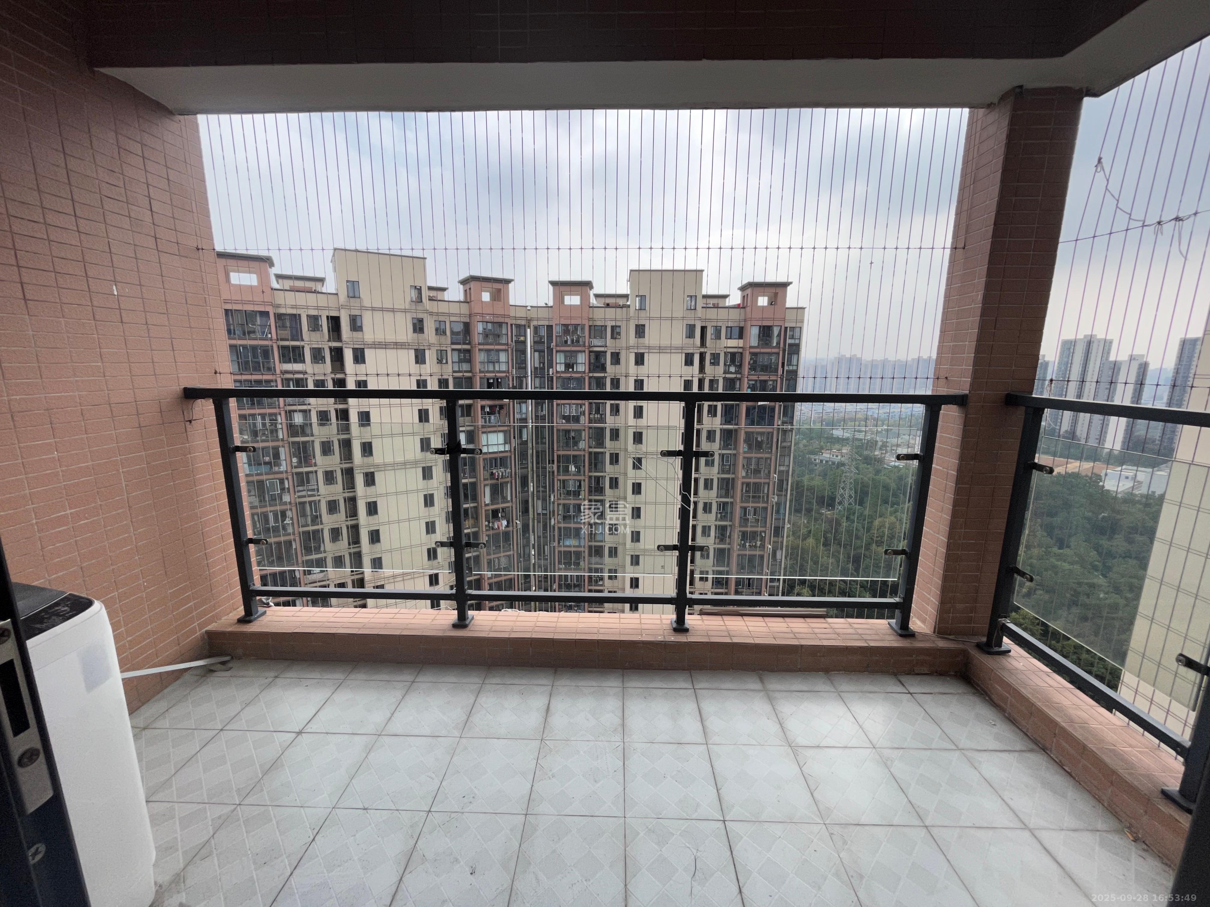 盛世耀凯 2室2厅1卫 2300.0元/月 盛世耀凯 2室2厅1卫 2300.0元/月室内图