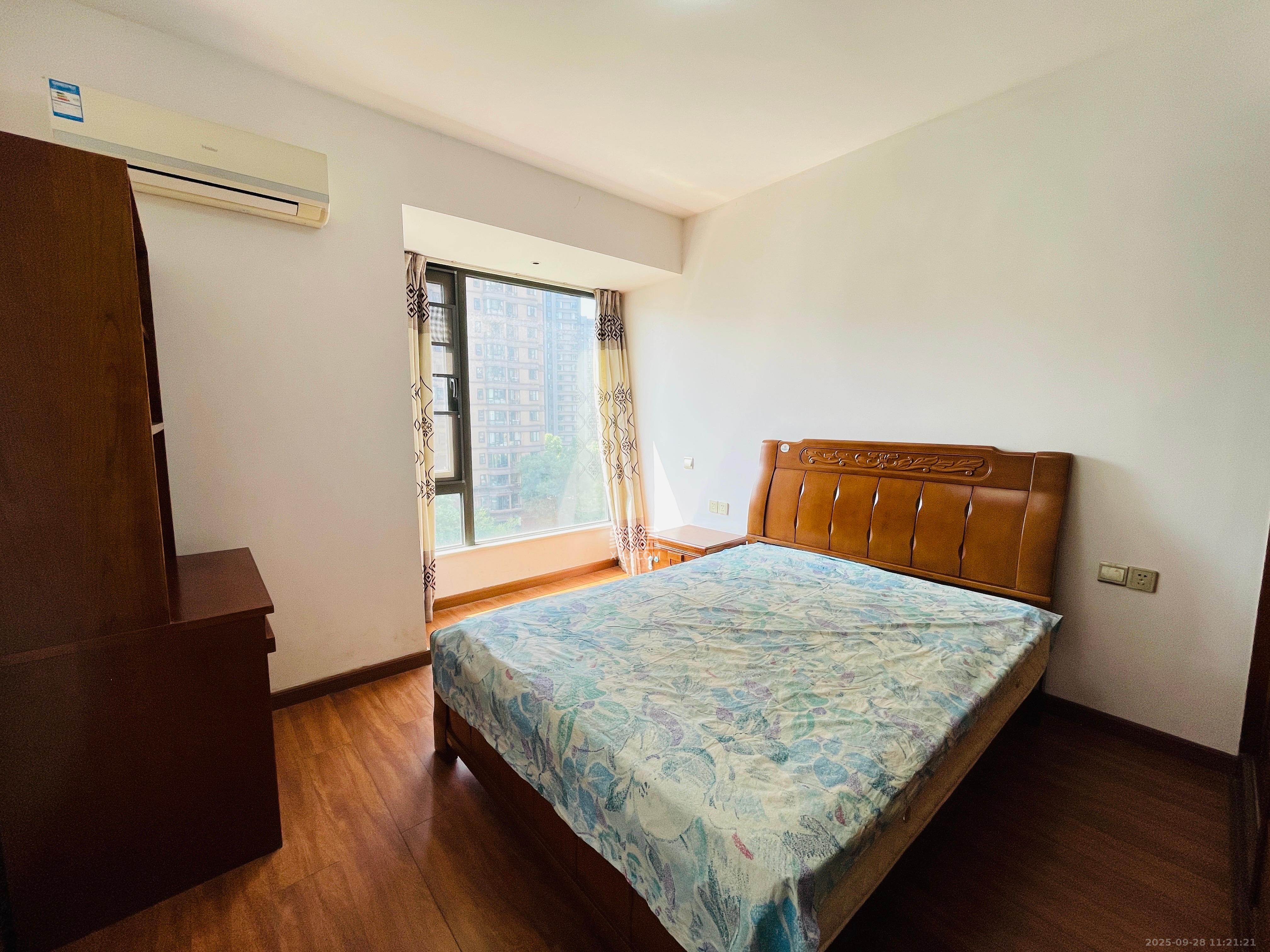 湘江雅颂居 2室2厅1卫 2200.0元/月 湘江雅颂居 2室2厅1卫 2200.0元/月室内图