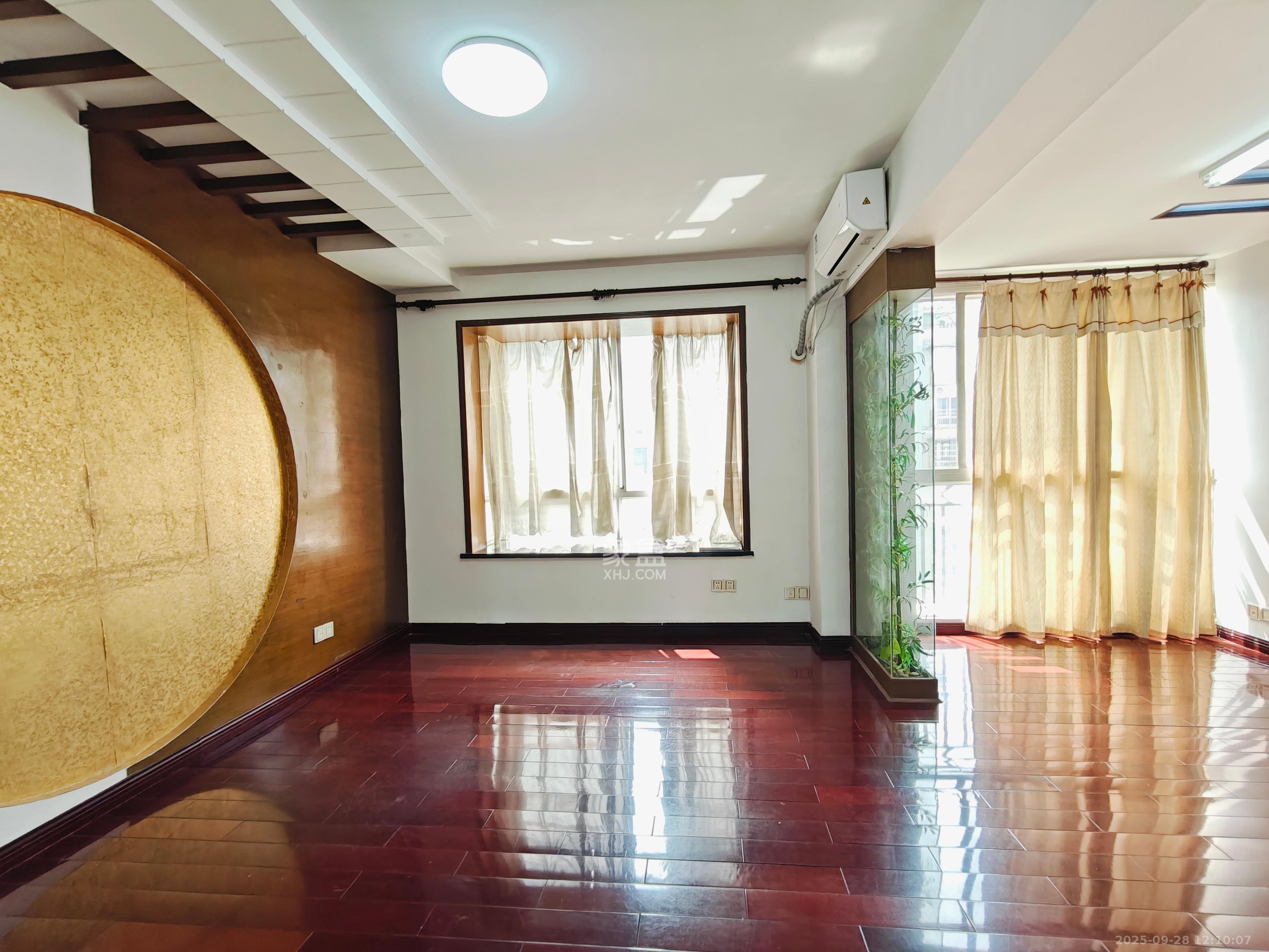 朝阳欣园  3室2厅2卫    3400.0元/月 朝阳欣园  3室2厅2卫    3400.0元/月室内图