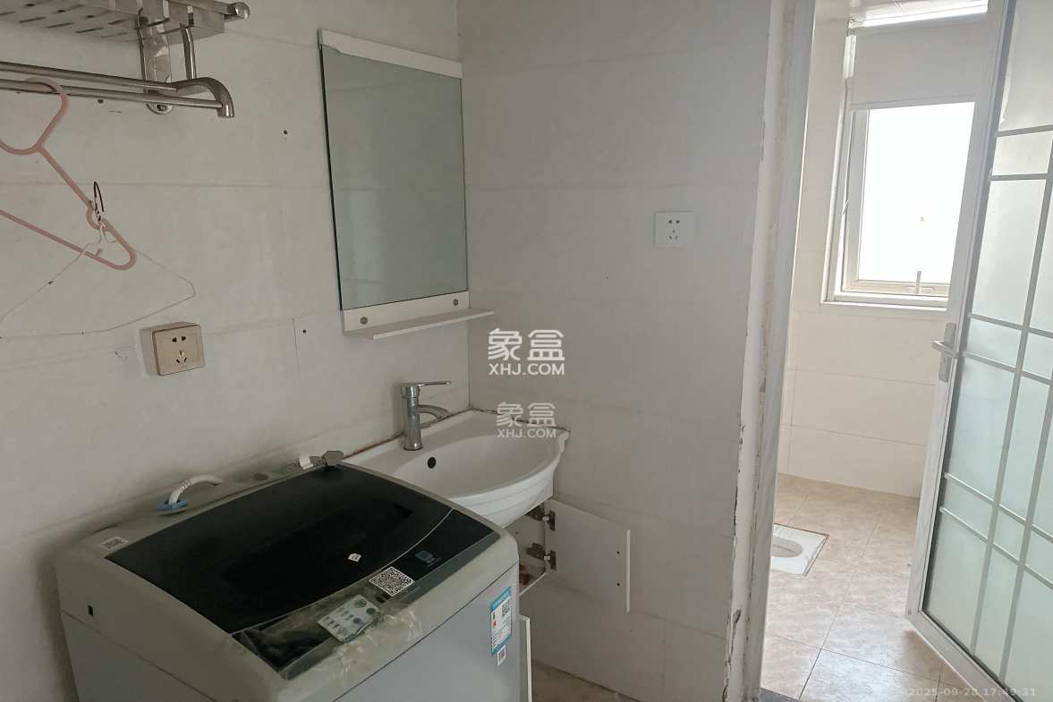 北辰三角洲E4区 6室0厅3卫 4000.00元/月 北辰三角洲E4区 6室0厅3卫 4000.00元/月室内图