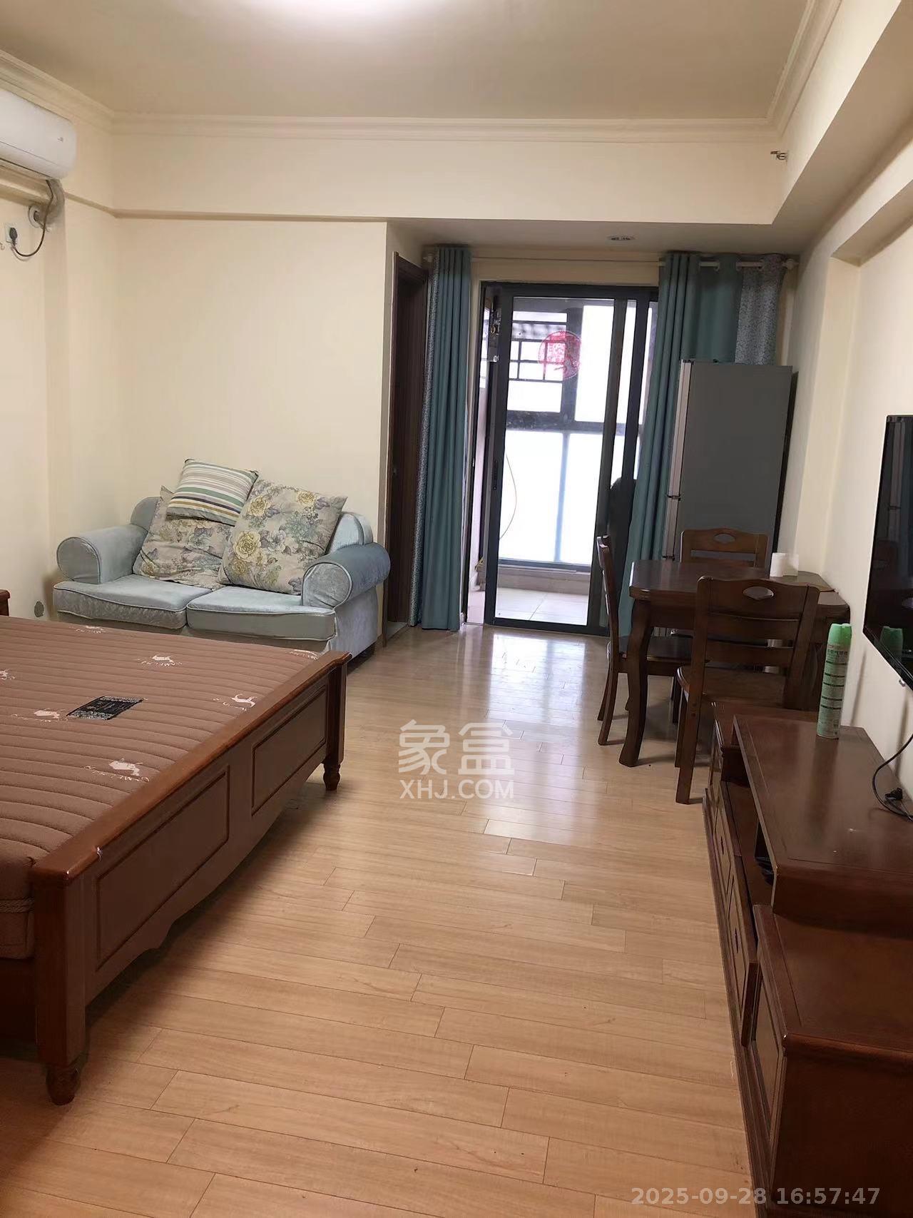 碧桂园威尼斯城  1室1厅1卫    1200.0元/月 碧桂园威尼斯城  1室1厅1卫    1200.0元/月室内图