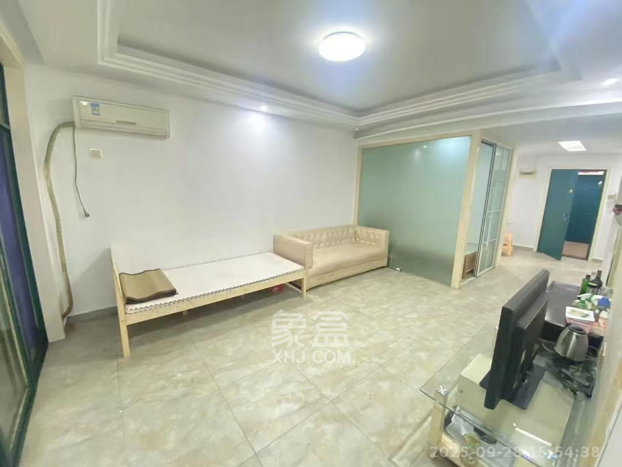 华盛家园 2室2厅1卫 1700.0元/月 华盛家园 2室2厅1卫 1700.0元/月室内图