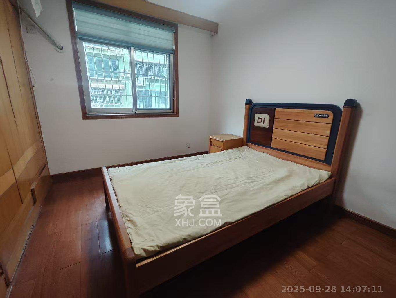 恒达时代花园 4室2厅2卫 2600.0元/月 恒达时代花园 4室2厅2卫 2600.0元/月室内图