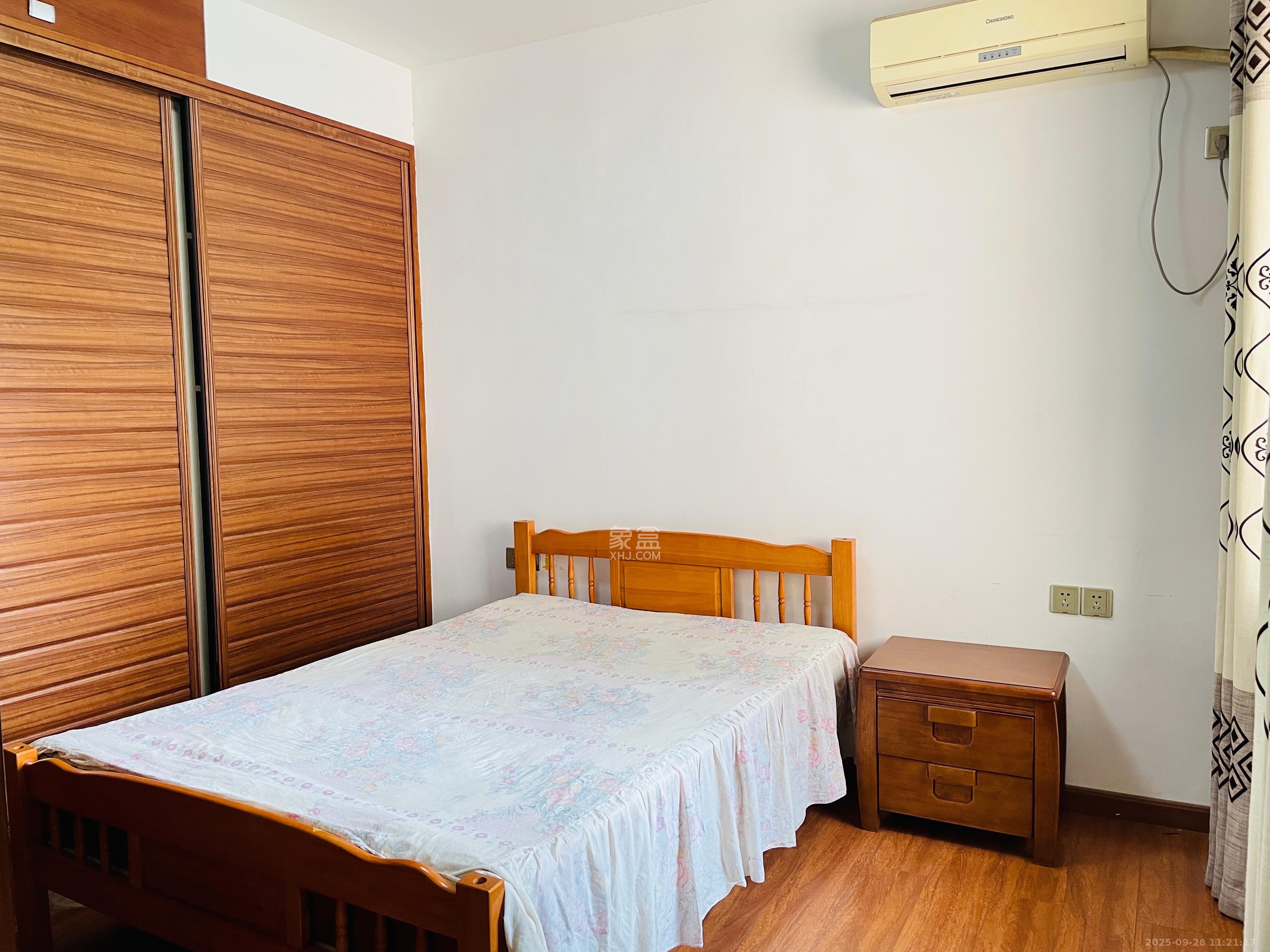 湘江雅颂居 2室2厅1卫 2200.0元/月 湘江雅颂居 2室2厅1卫 2200.0元/月室内图