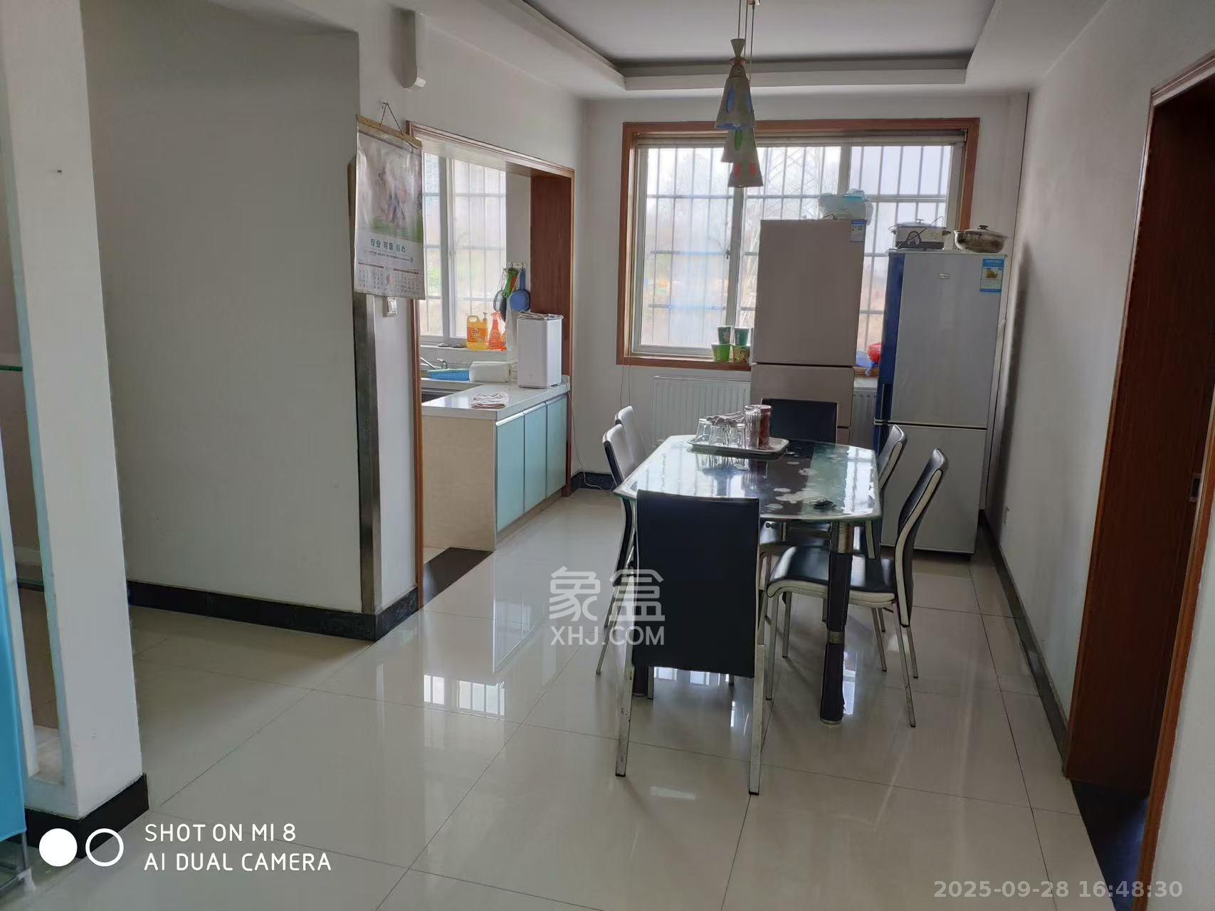 洪山家园 3室2厅2卫 2200.0元/月 洪山家园 3室2厅2卫 2200.0元/月室内图