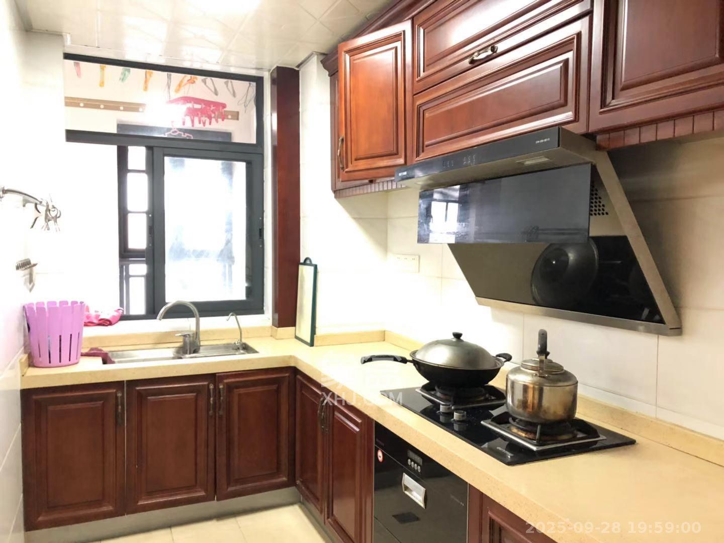 中隆国际御玺 4室2厅3卫 6000.0元/月 中隆国际御玺 4室2厅3卫 6000.0元/月室内图