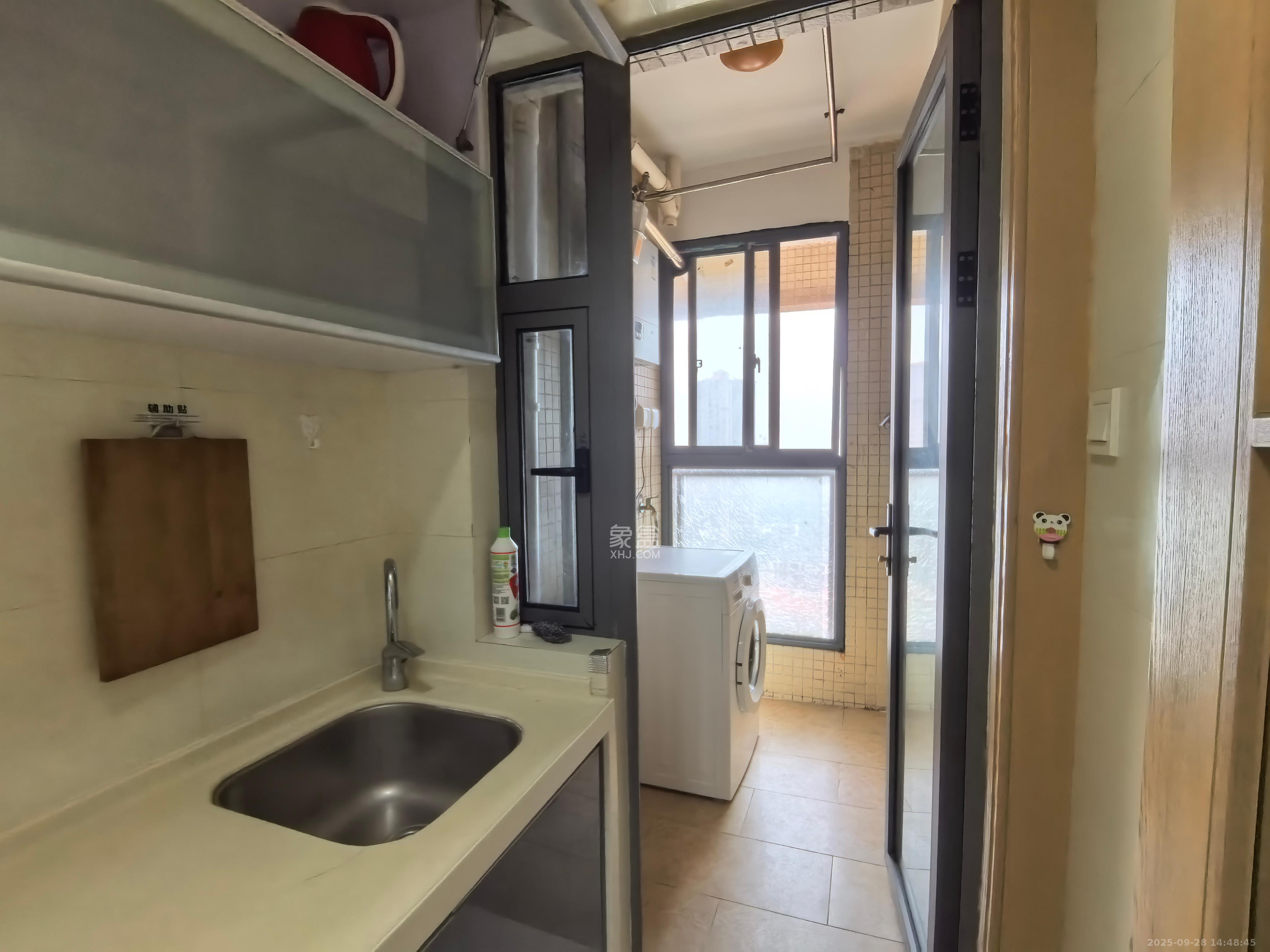 朝正美苑 1室1厅1卫 1500.0元/月 朝正美苑 1室1厅1卫 1500.0元/月室内图