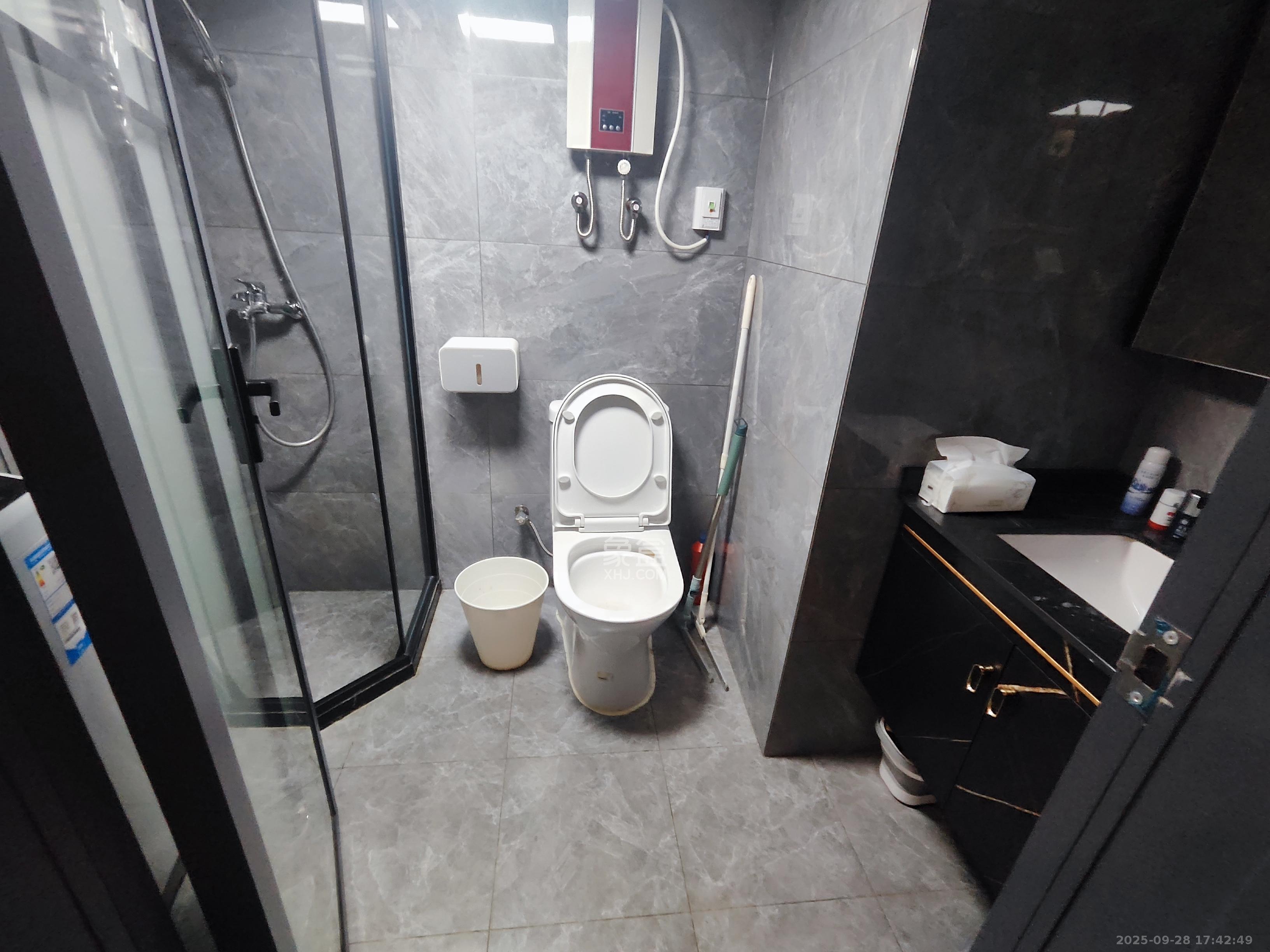 华润琨瑜府  1室1厅1卫    2300.0元/月室内图