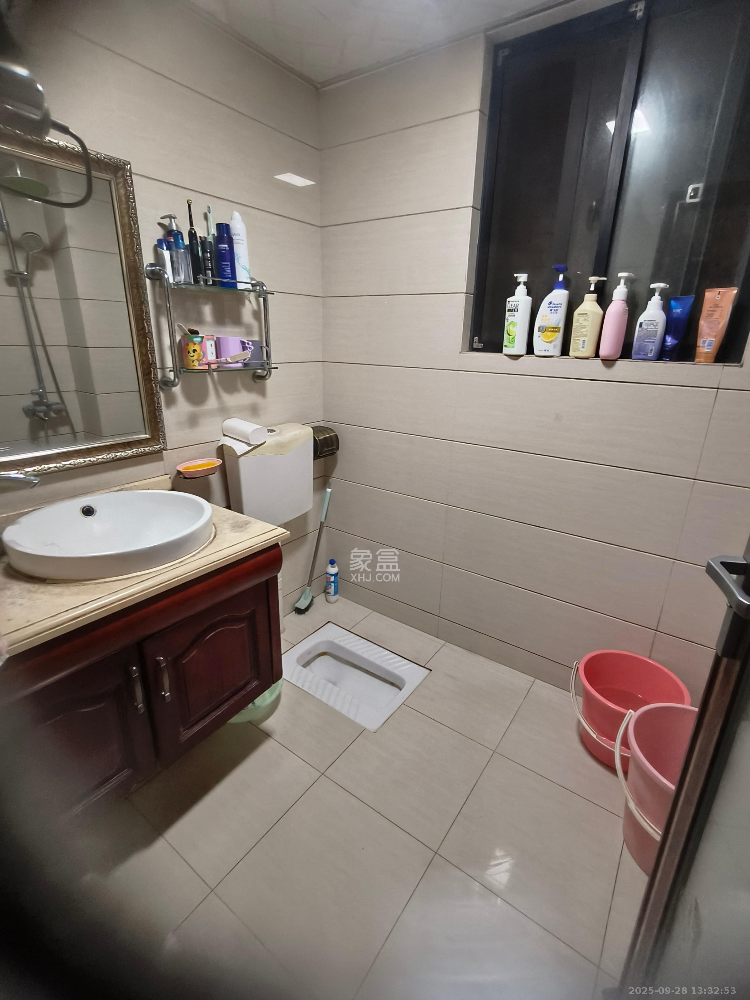 锦湘国际星城三期(锦绣苑) 4室2厅2卫 4500.0元/月 锦湘国际星城三期(锦绣苑) 4室2厅2卫 4500.0元/月室内图