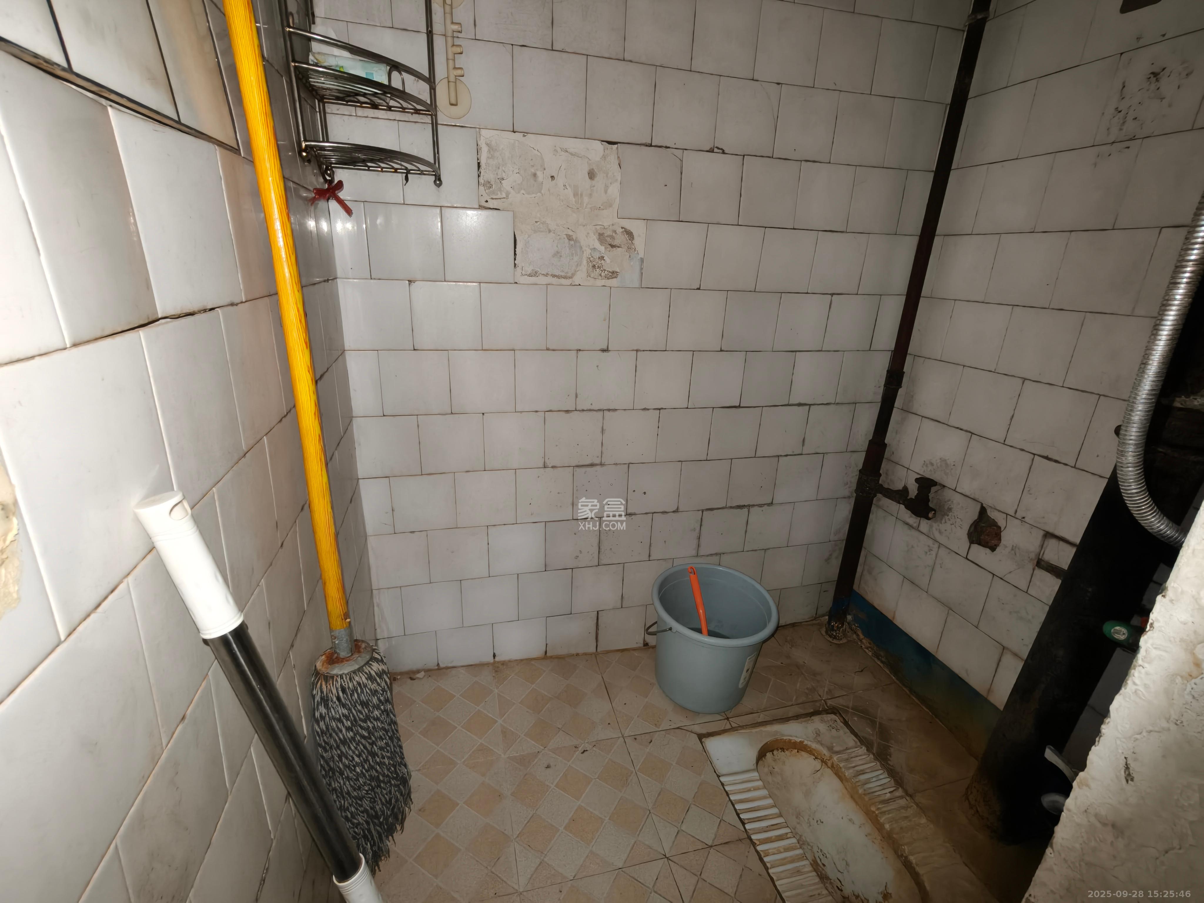 曙光小区 1室1厅1卫 1100.0元/月 曙光小区 1室1厅1卫 1100.0元/月室内图