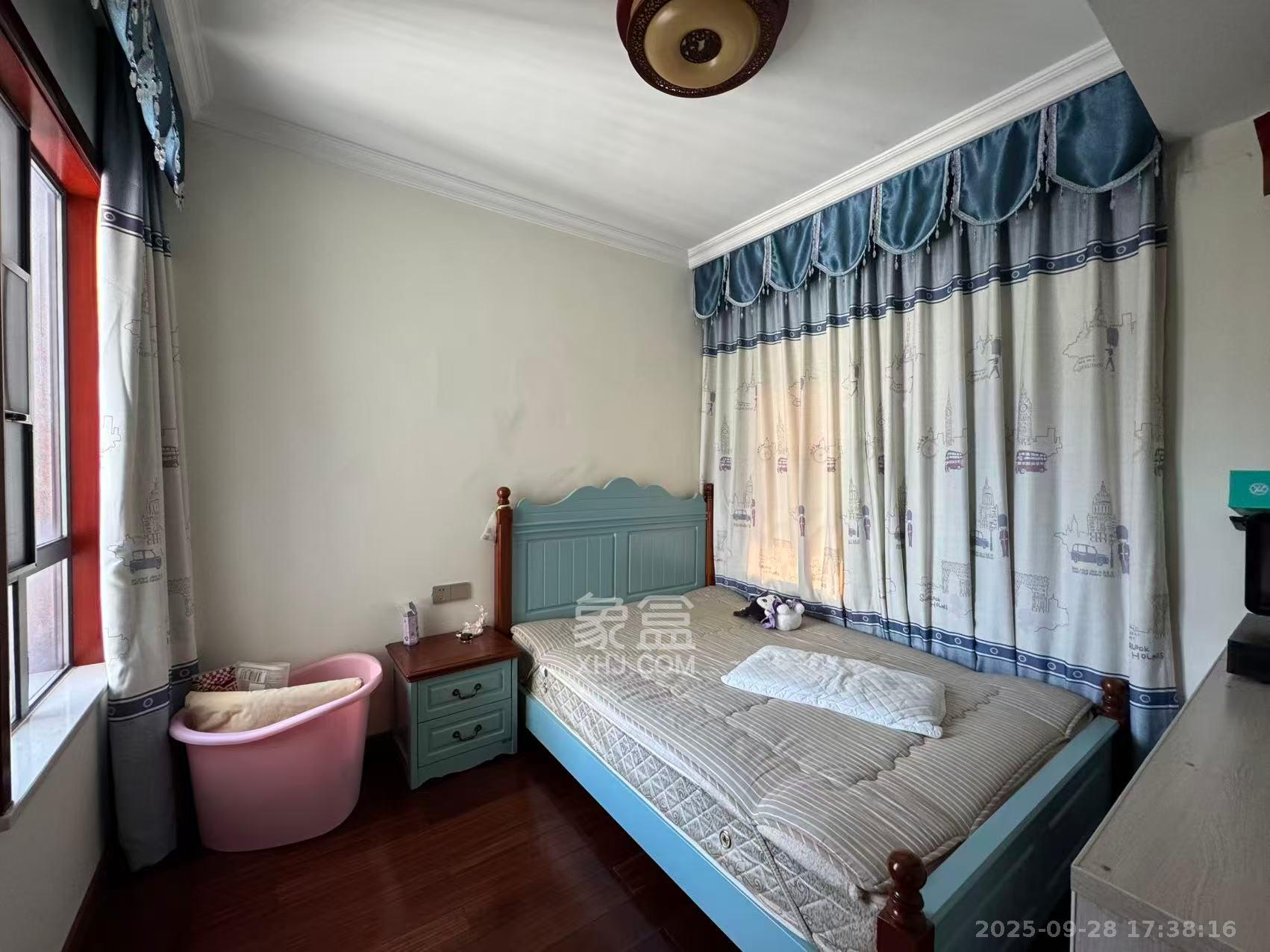 中海梅溪湖壹号 3室2厅2卫 3500.0元/月 中海梅溪湖壹号 3室2厅2卫 3500.0元/月室内图