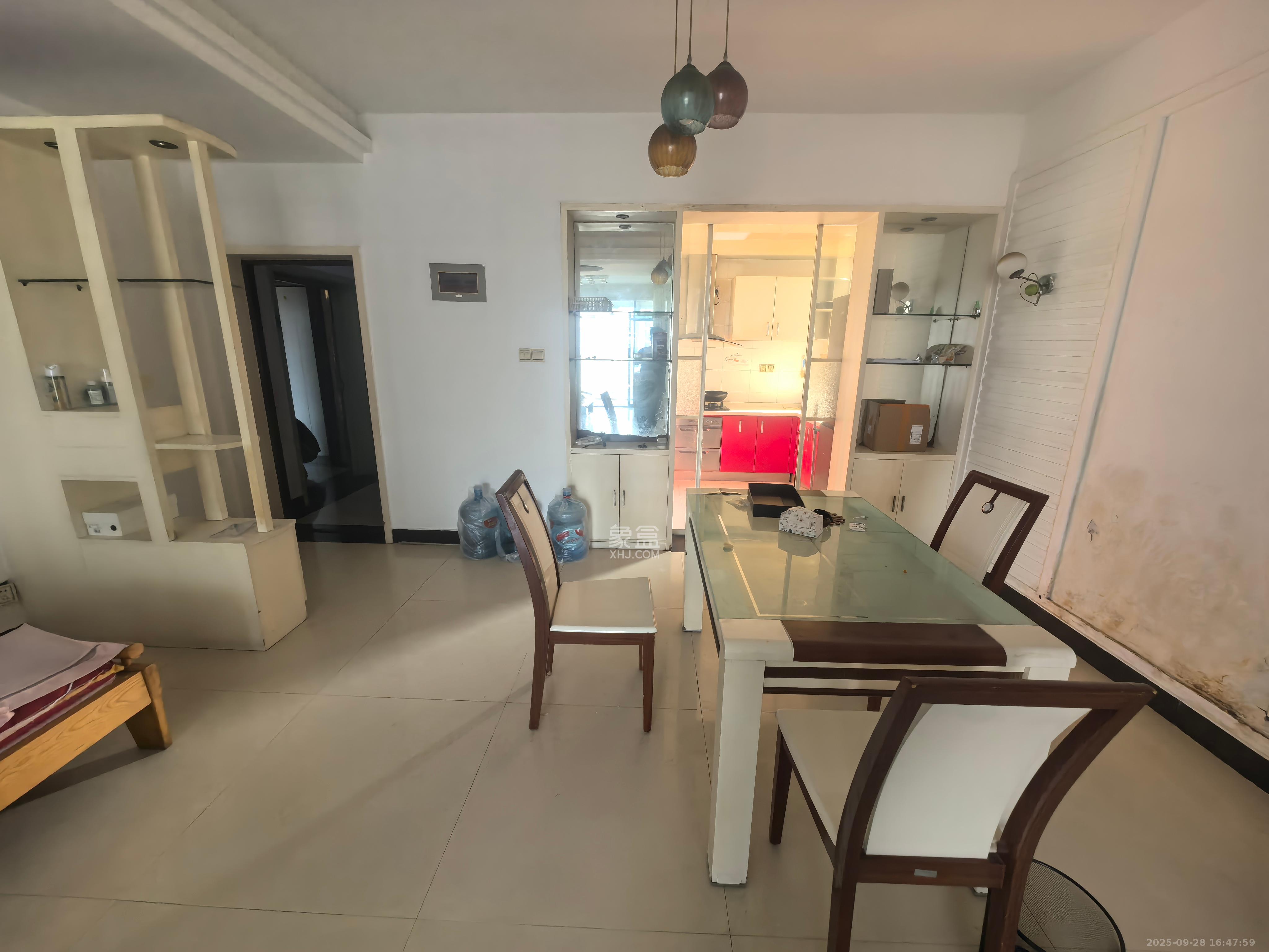 书香名邸 3室2厅2卫 3000.0元/月 书香名邸 3室2厅2卫 3000.0元/月室内图