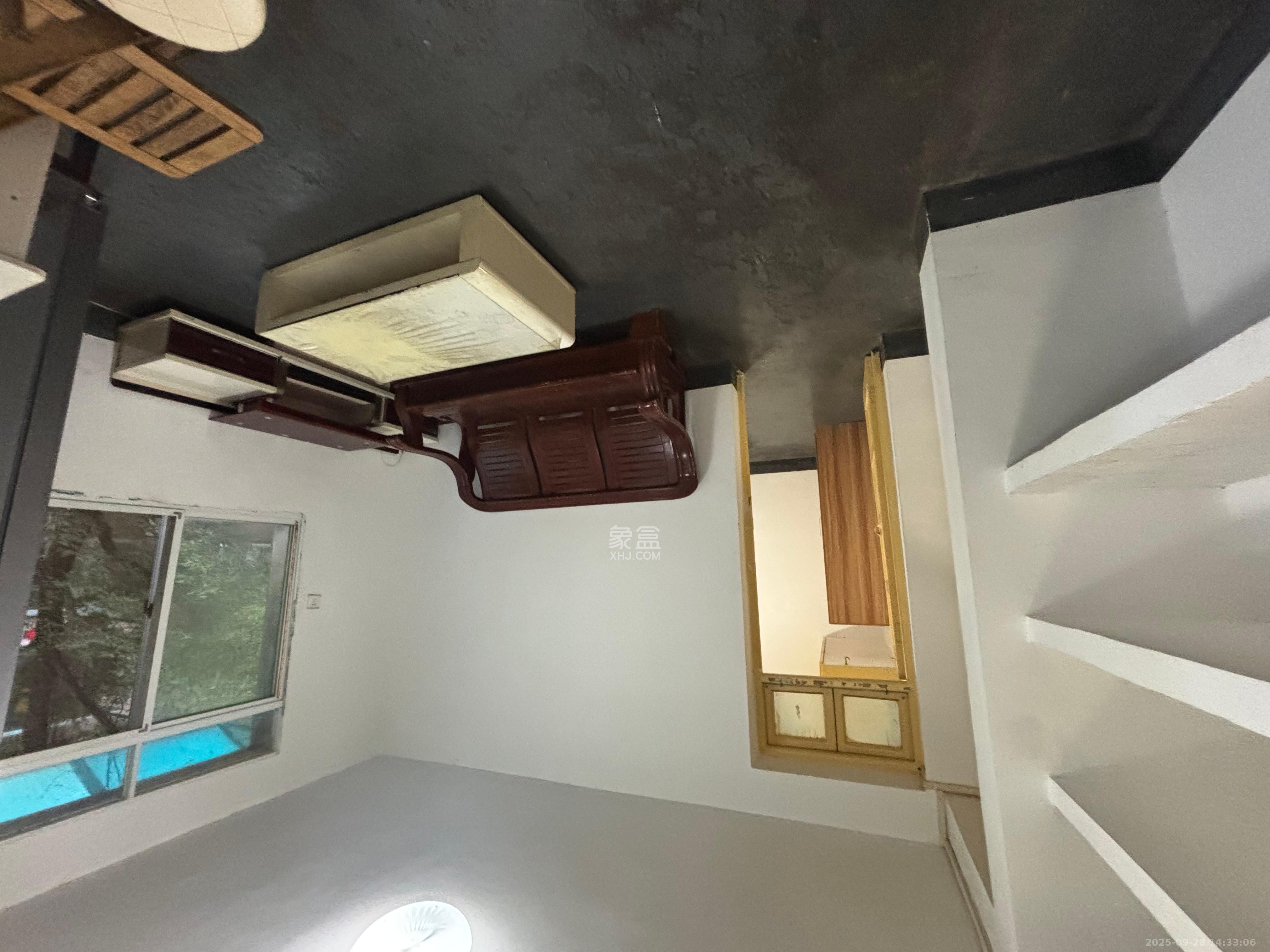 牛婆塘社区 3室2厅1卫 1900.0元/月 牛婆塘社区 3室2厅1卫 1900.0元/月室内图