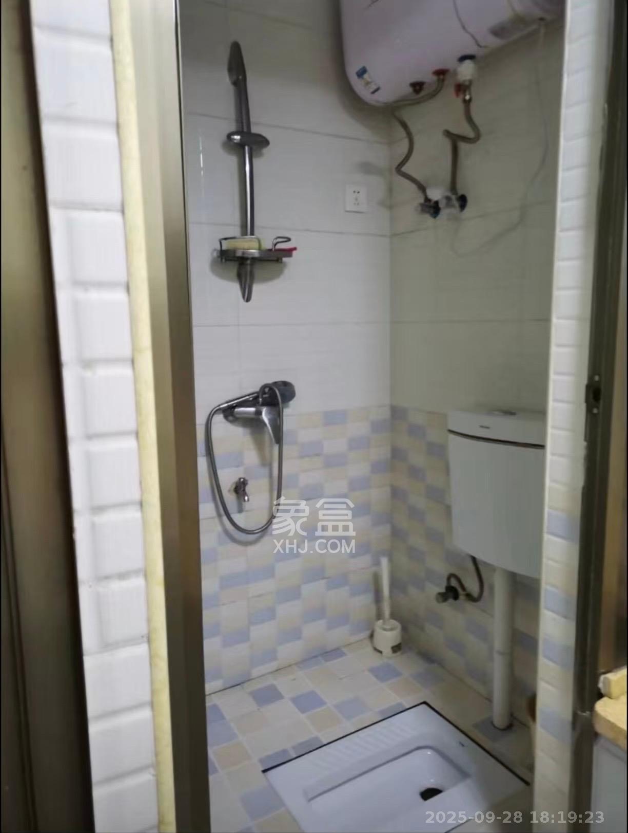 家和苑(原梅溪湖保障性住房一期)  1室1厅1卫    800.0元/月 家和苑(原梅溪湖保障性住房一期)  1室1厅1卫    800.0元/月室内图