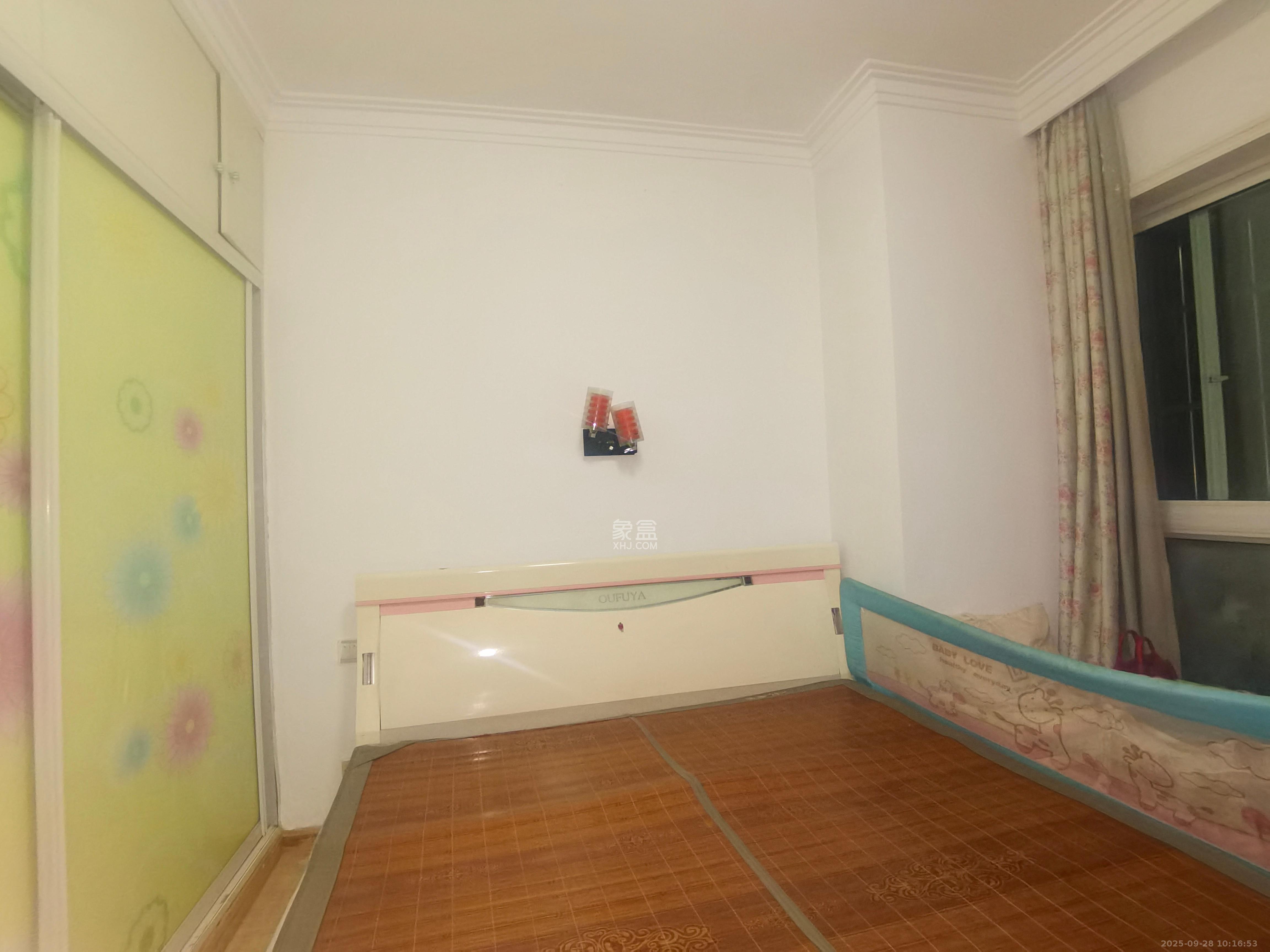 未来现代城 2室2厅1卫 1600.0元/月 未来现代城 2室2厅1卫 1600.0元/月室内图