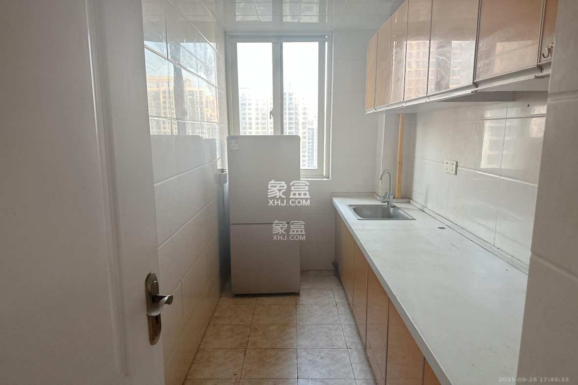 北辰三角洲E4区 6室0厅3卫 4000.00元/月 北辰三角洲E4区 6室0厅3卫 4000.00元/月室内图