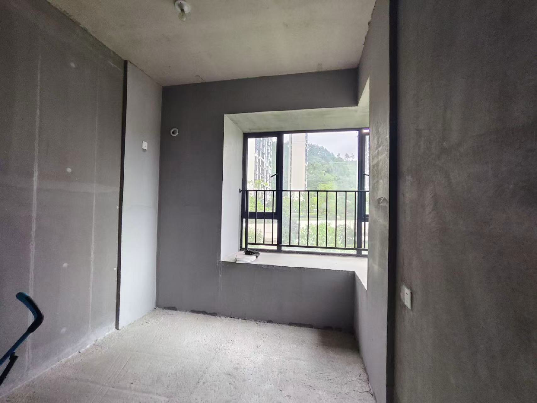 中建凤栖台 3室2厅1卫 39.8万 中建凤栖台 3室2厅1卫 39.8万客厅